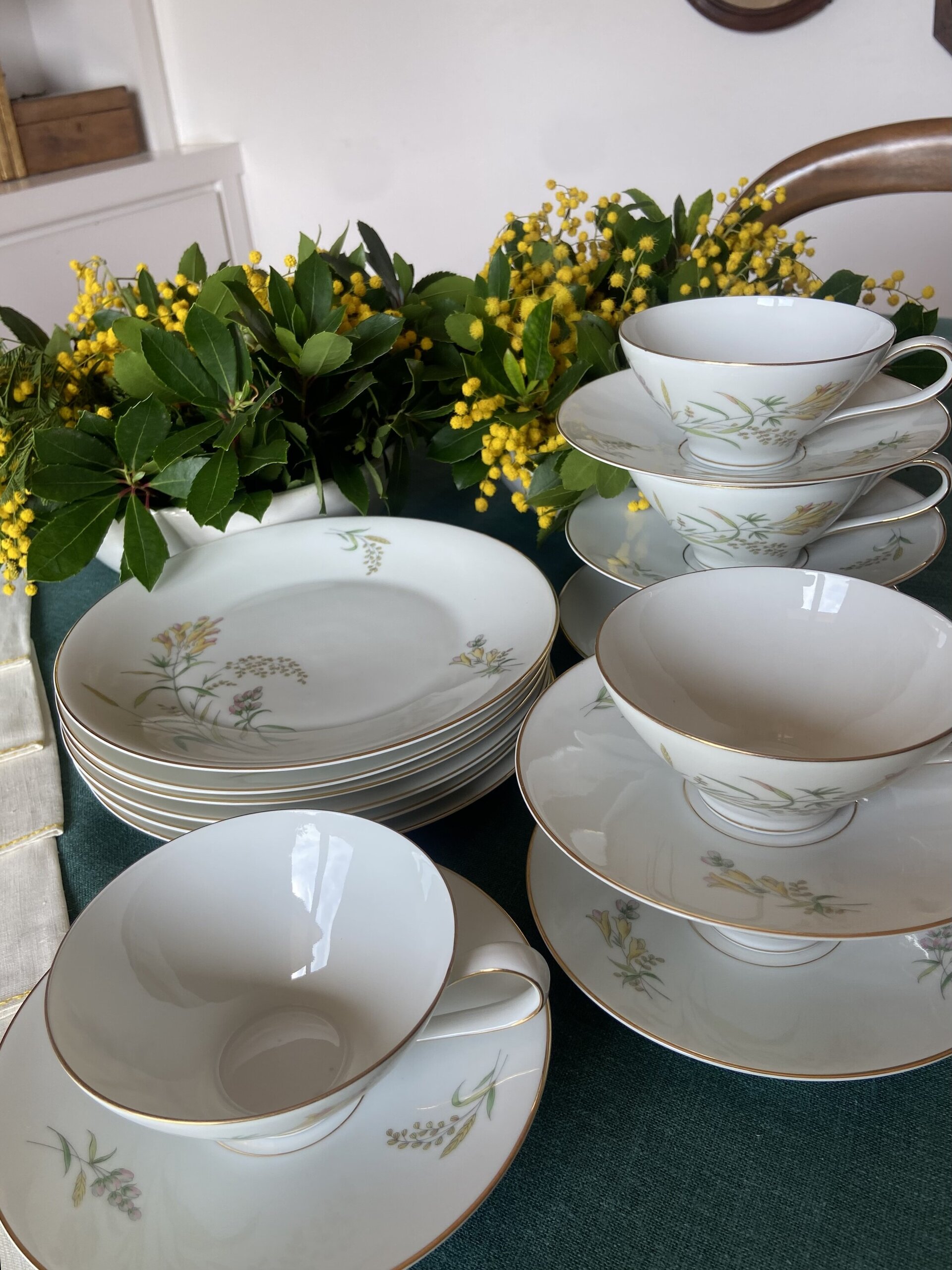 6 tazas de té y 6 platos de merienda en porcelana alemana "Rossenthal" - 7