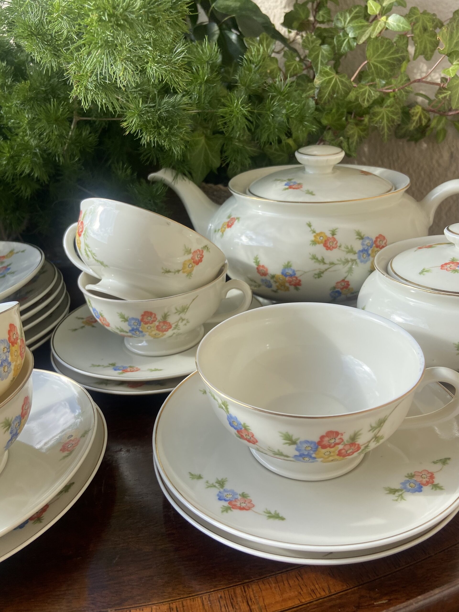 Juego de té y 6 platos de merienda en porcelana suiza "Langenthal" - 5