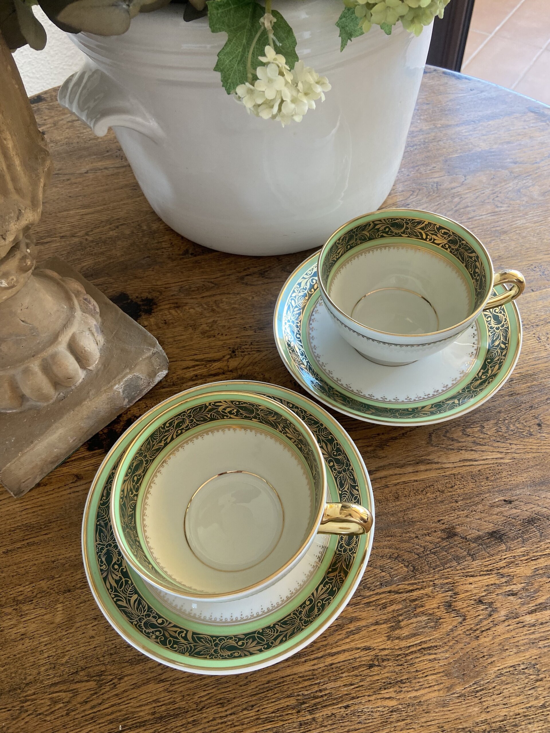 Pareja de tazas desayuno en porcelana "Bidasoa". - 2