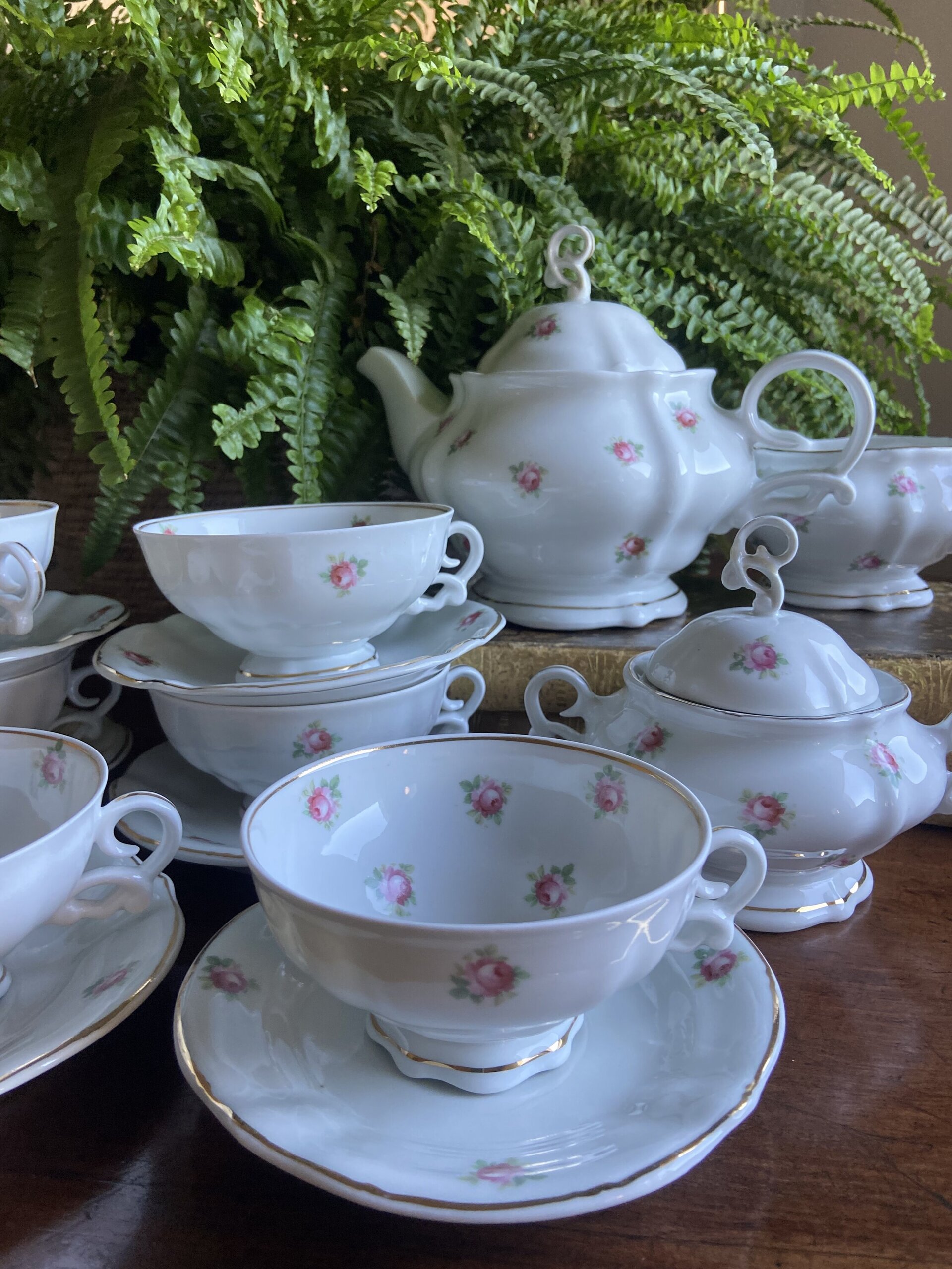 Juego de té en porcelana levantina de Manises "Hispania" - 1