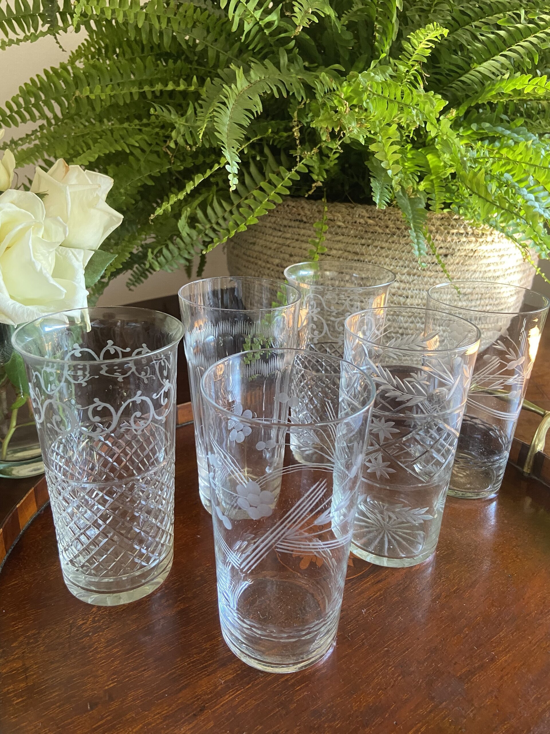 6 vasos de refresco con diferentes tallas. - 6
