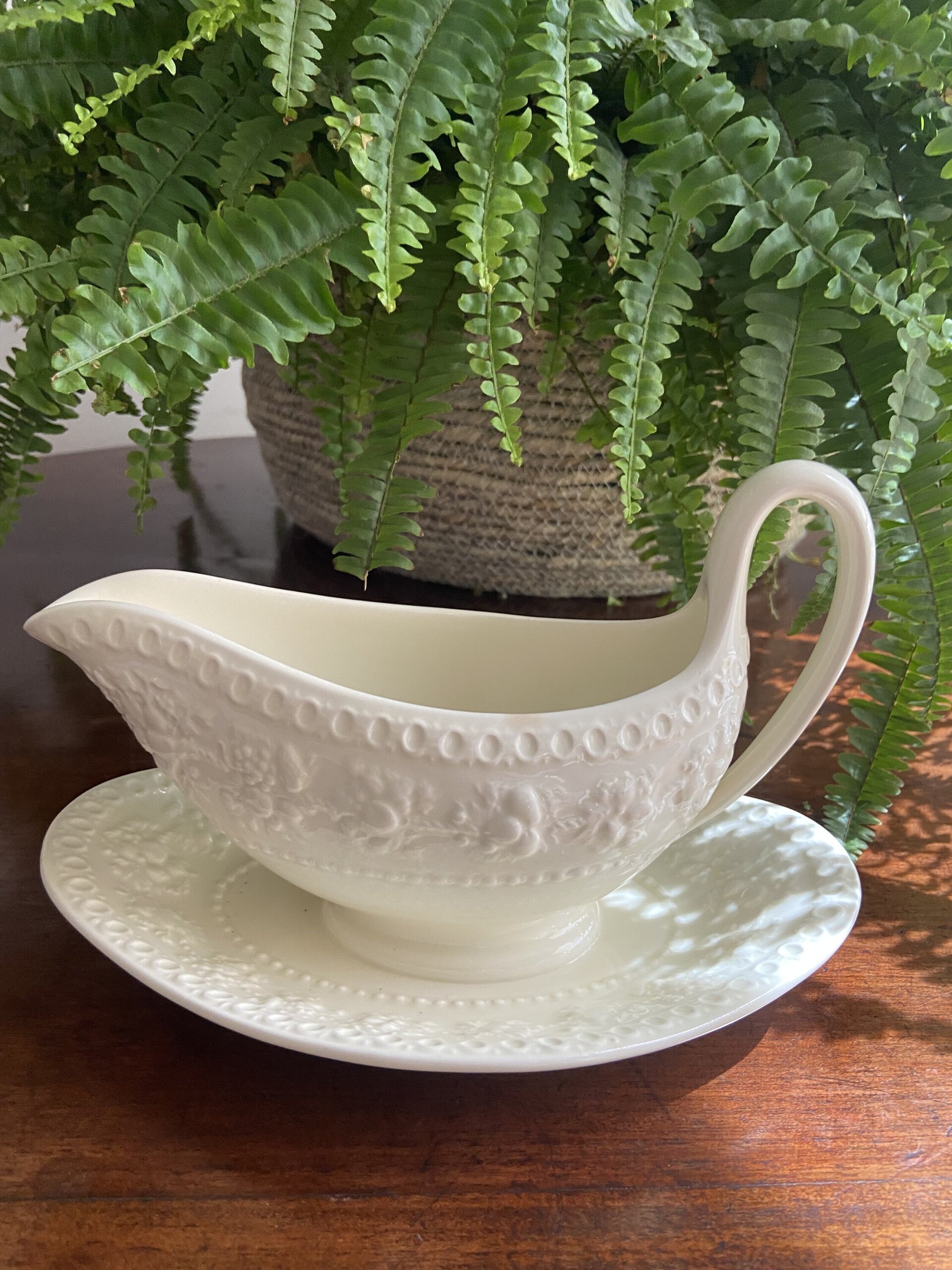 Salsera en porcelana inglesa "Wedgwood" (mod. Barlaston) - 1