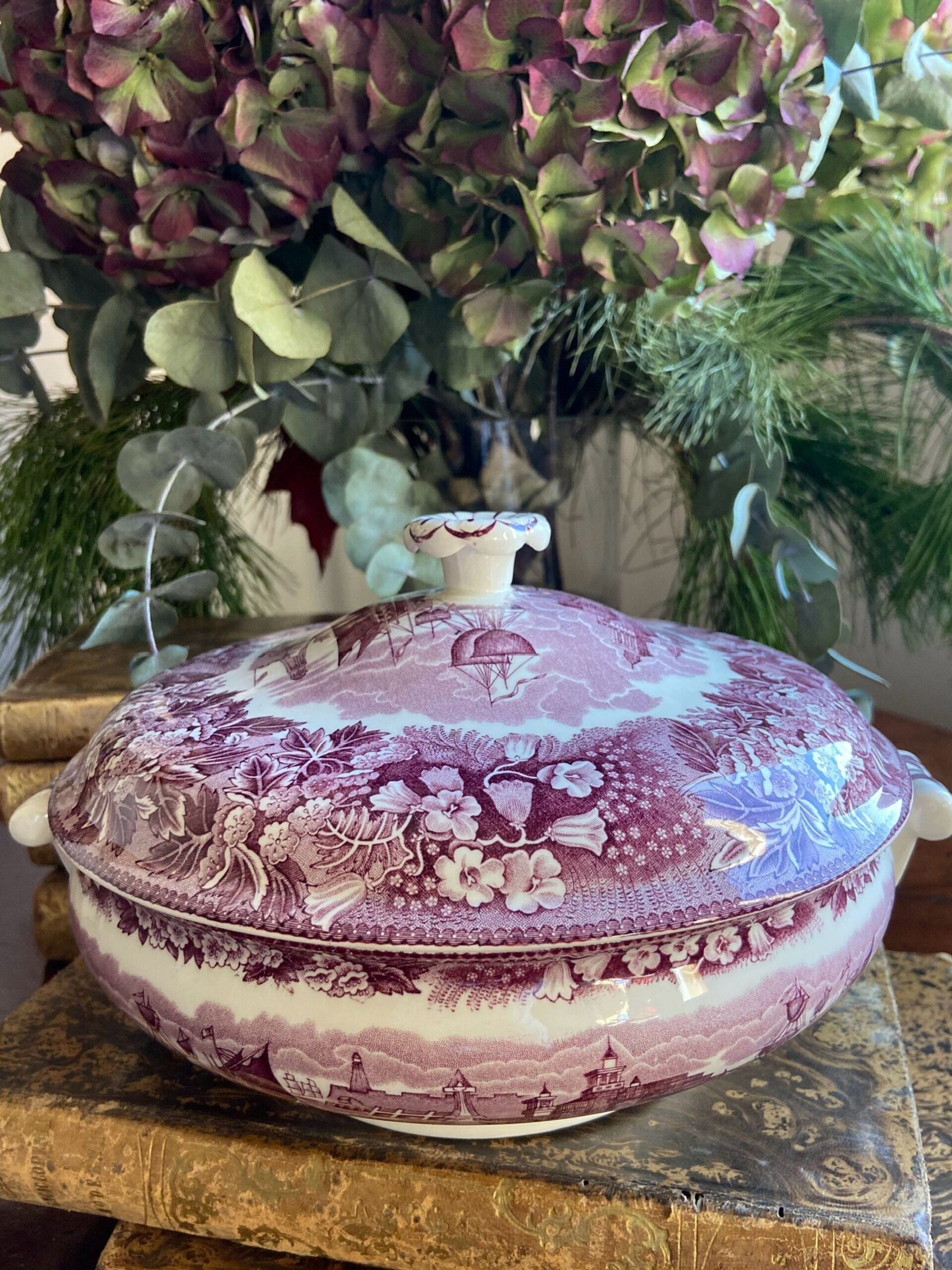 Vela en legumbrera de loza inglesa "Wedgwood". - 4