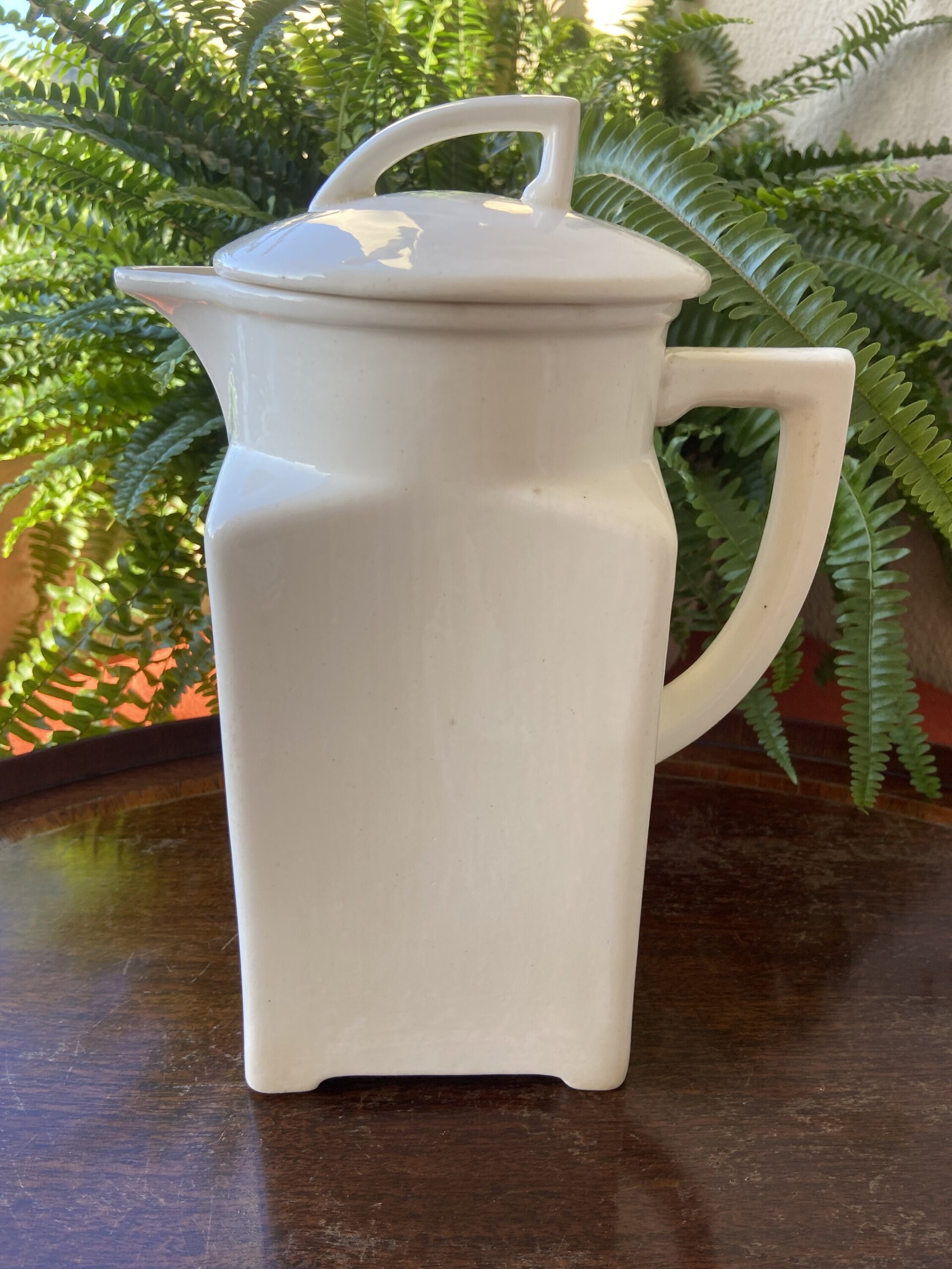 Jarra cuadrada el loza francesa - 1