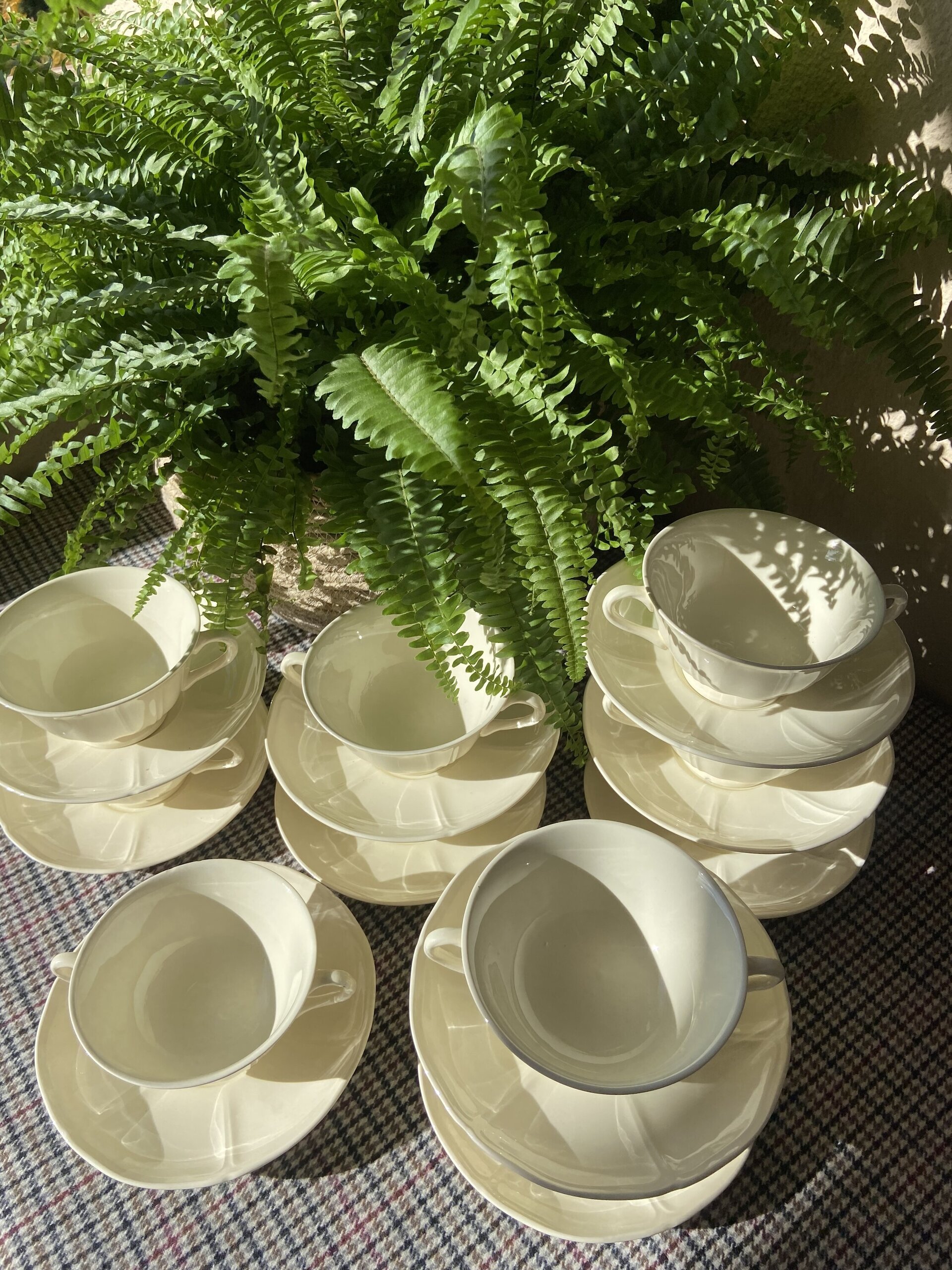 10 tazas de consomé inglesas "Wedgwood". - 3