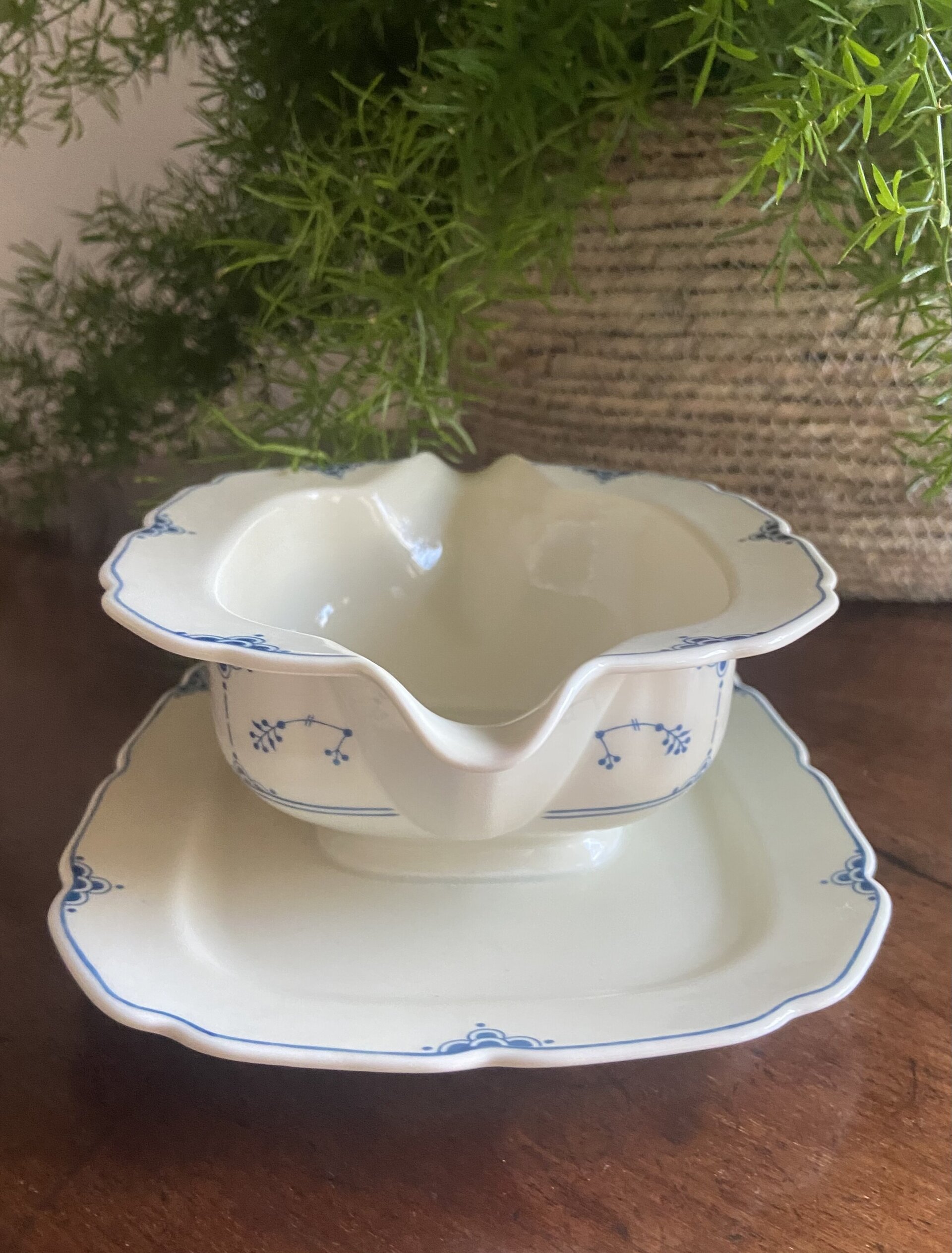 Salsera en porcelana alemana "Thomas". - 3