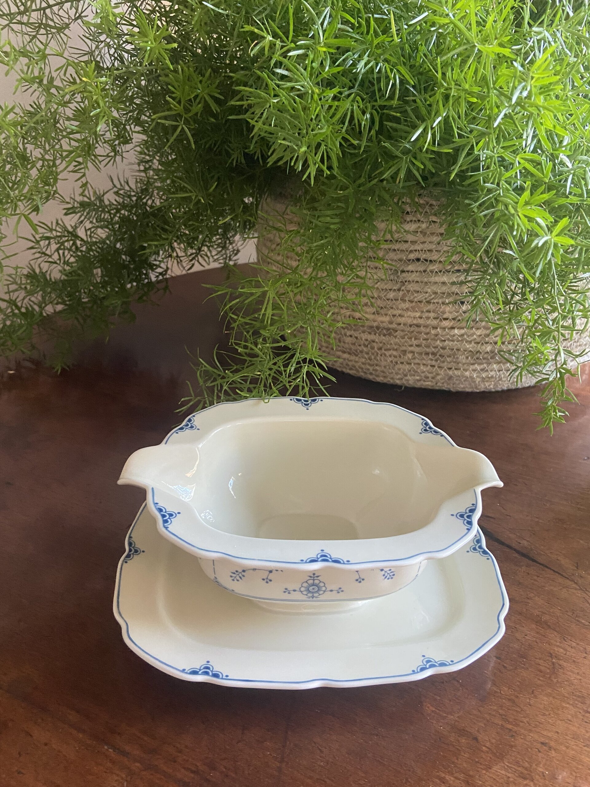 Salsera en porcelana alemana "Thomas". - 4