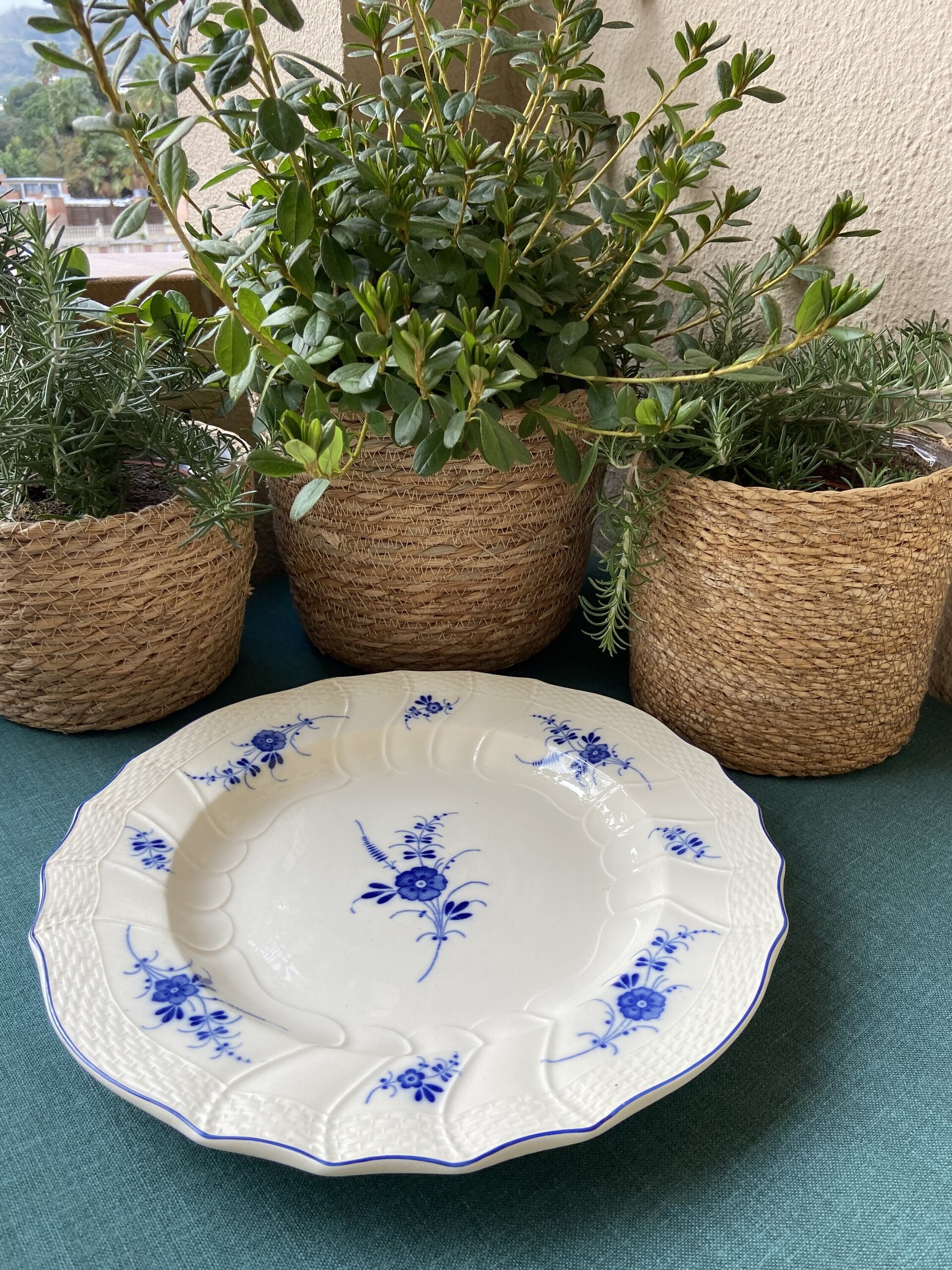 Fuente redonda "Villeroy & Boch". - 1
