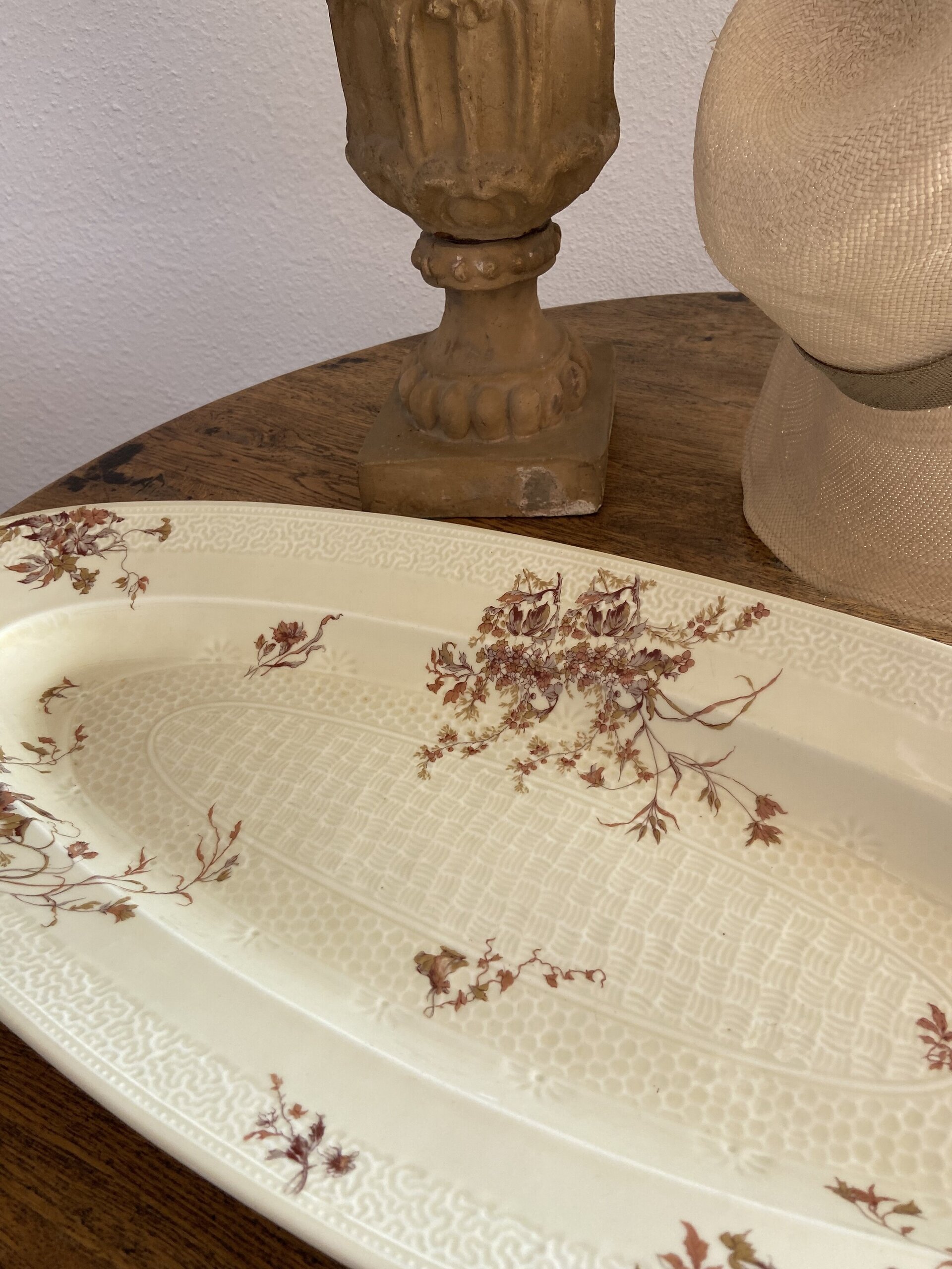 Gran fuente en porcelana francesa "H & Cª" de Limoges. - 8
