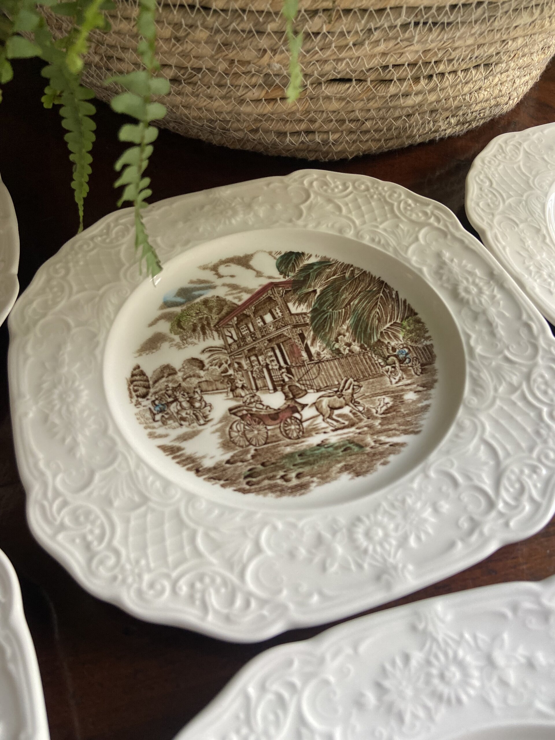 12 platos merienda en loza inglesa "Johnson Bros" (mod.Historic Scenes). - 10