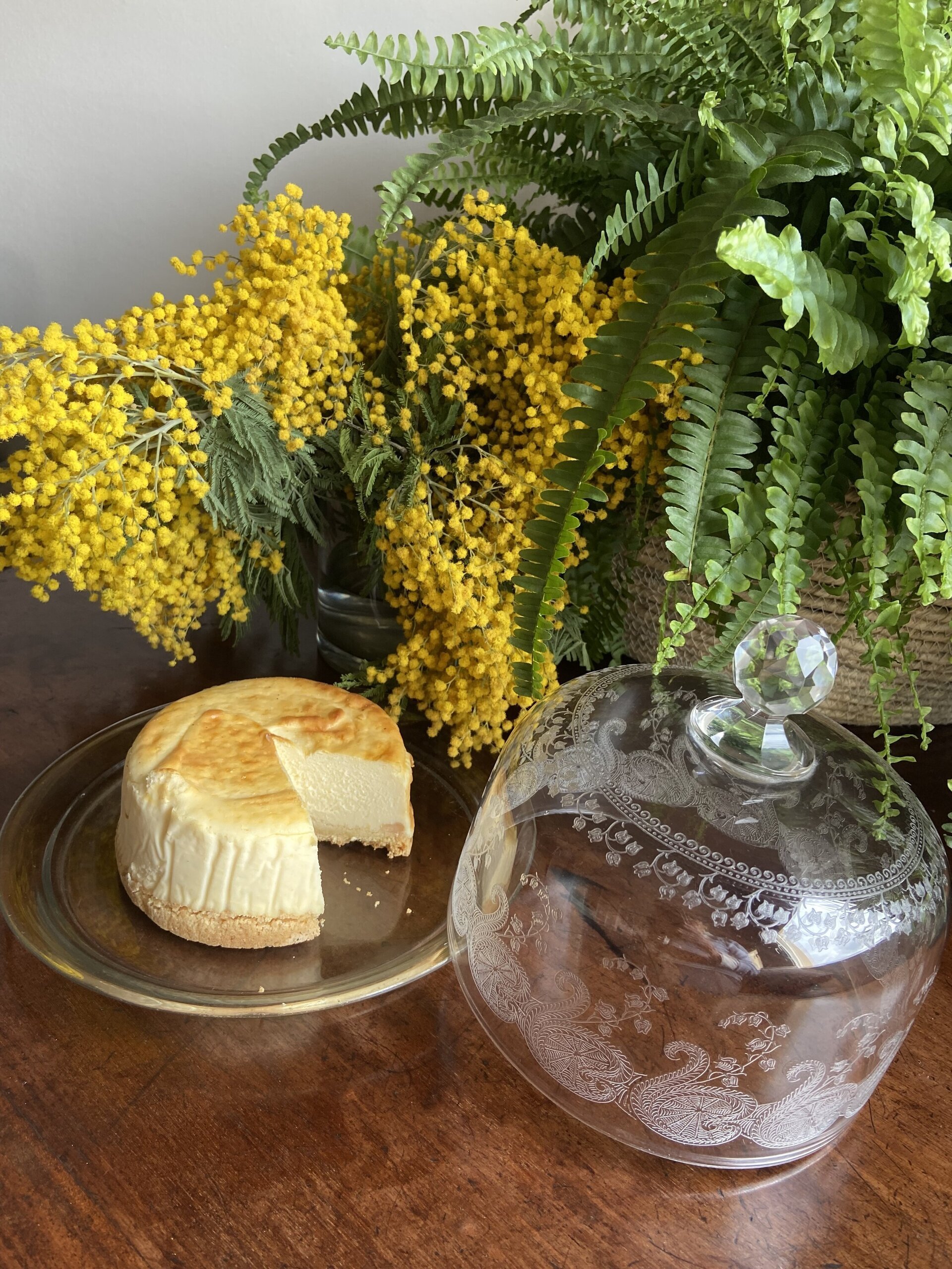 Fuente con campana en cristal tallado y serigrafiado. - 7