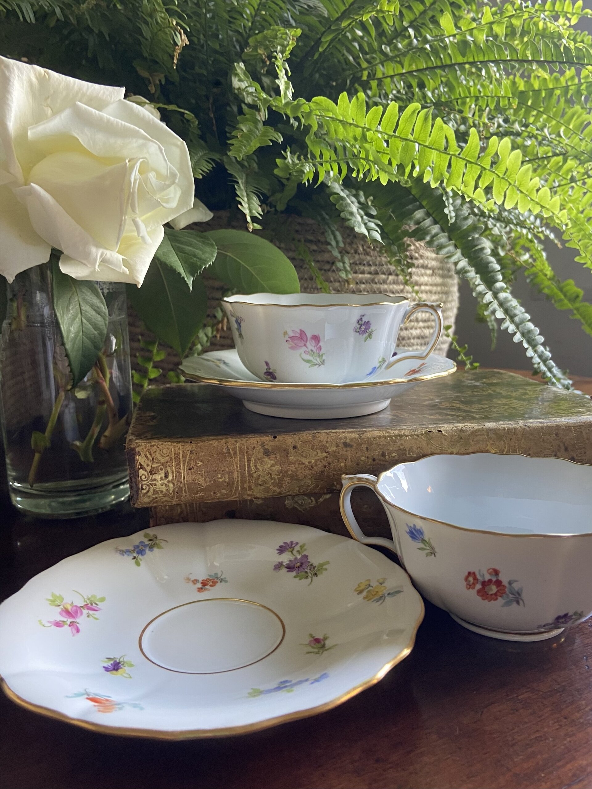 Pareja tazas de té en porcelana Alemana "Meissen" - 1