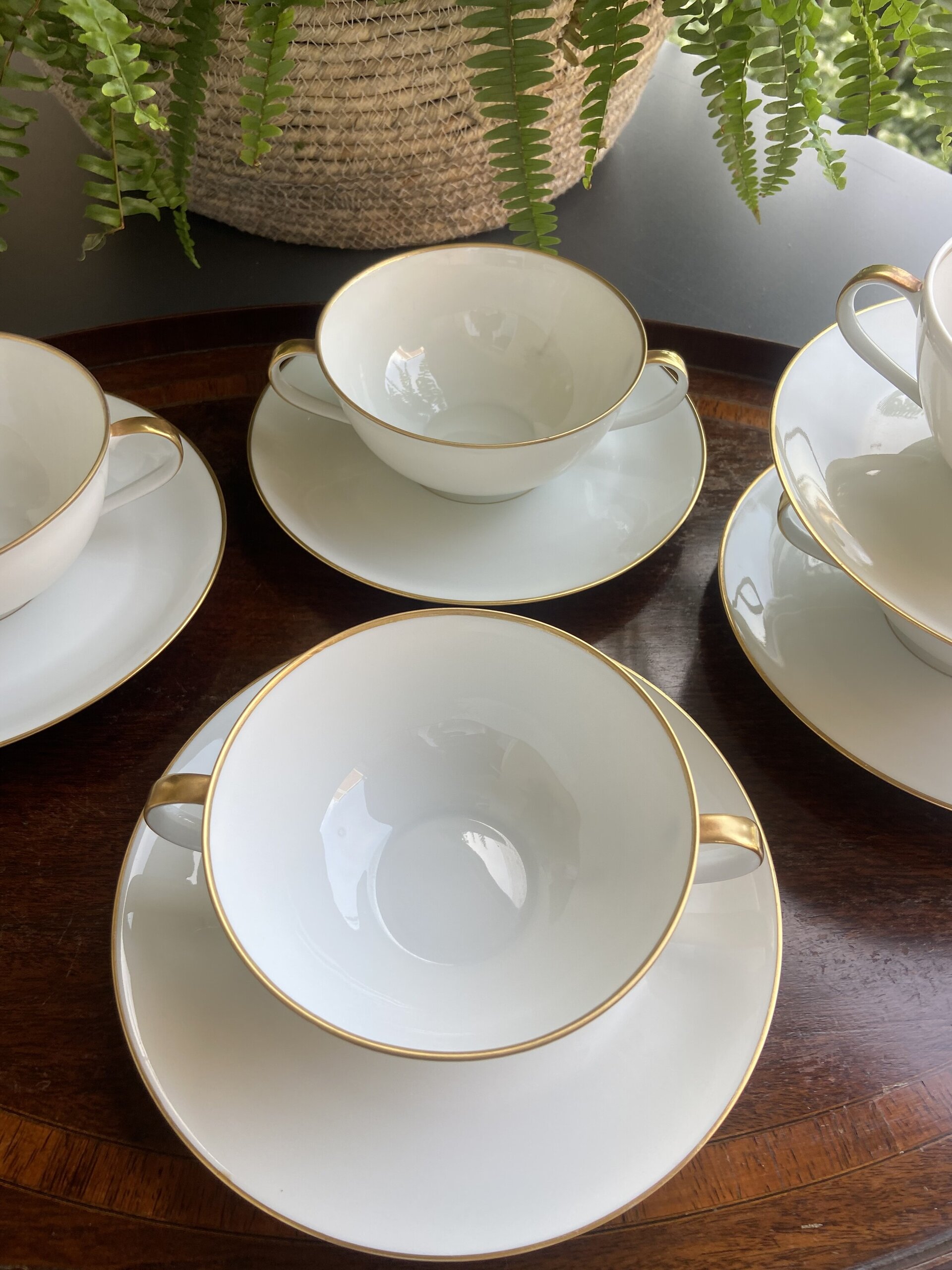 5 tazas de consomé en porcelana francesa de "Limoges". - 3