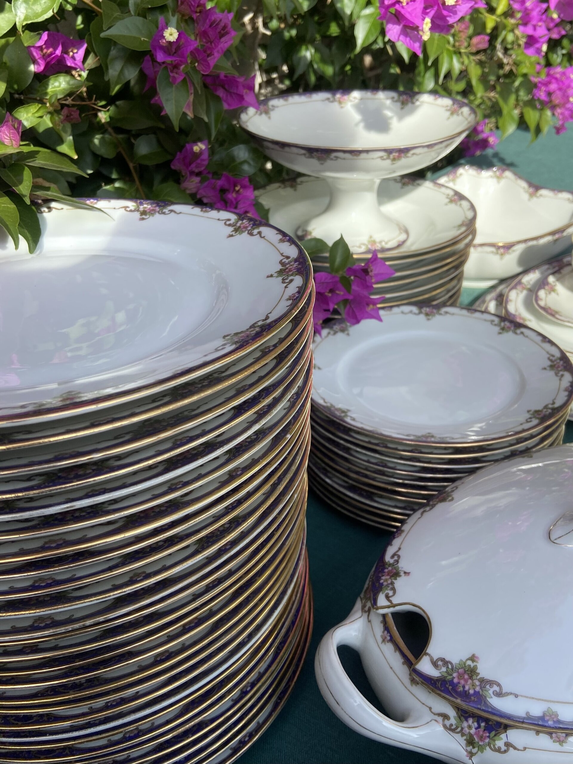 Vajilla en fina porcelana francesa de Limoges "W.G. & Cª" - 8