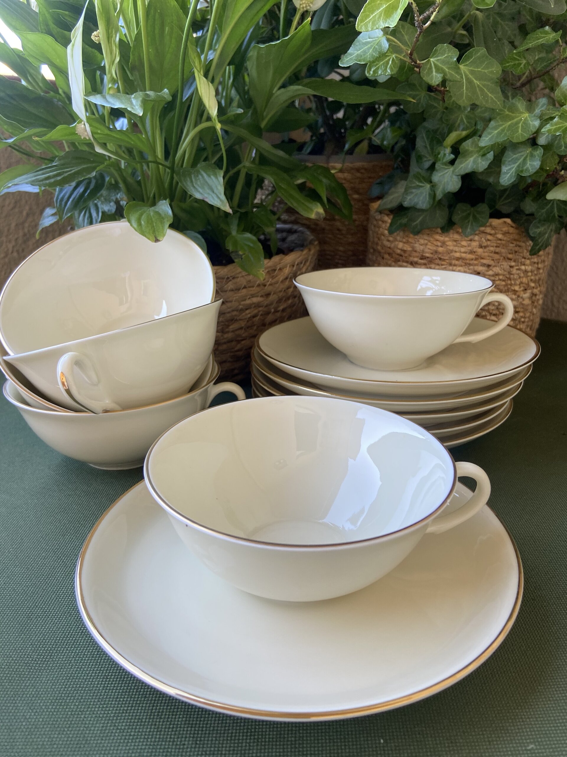 6 tazas de te/desayuno en porcelana "Bidasoa". - 1