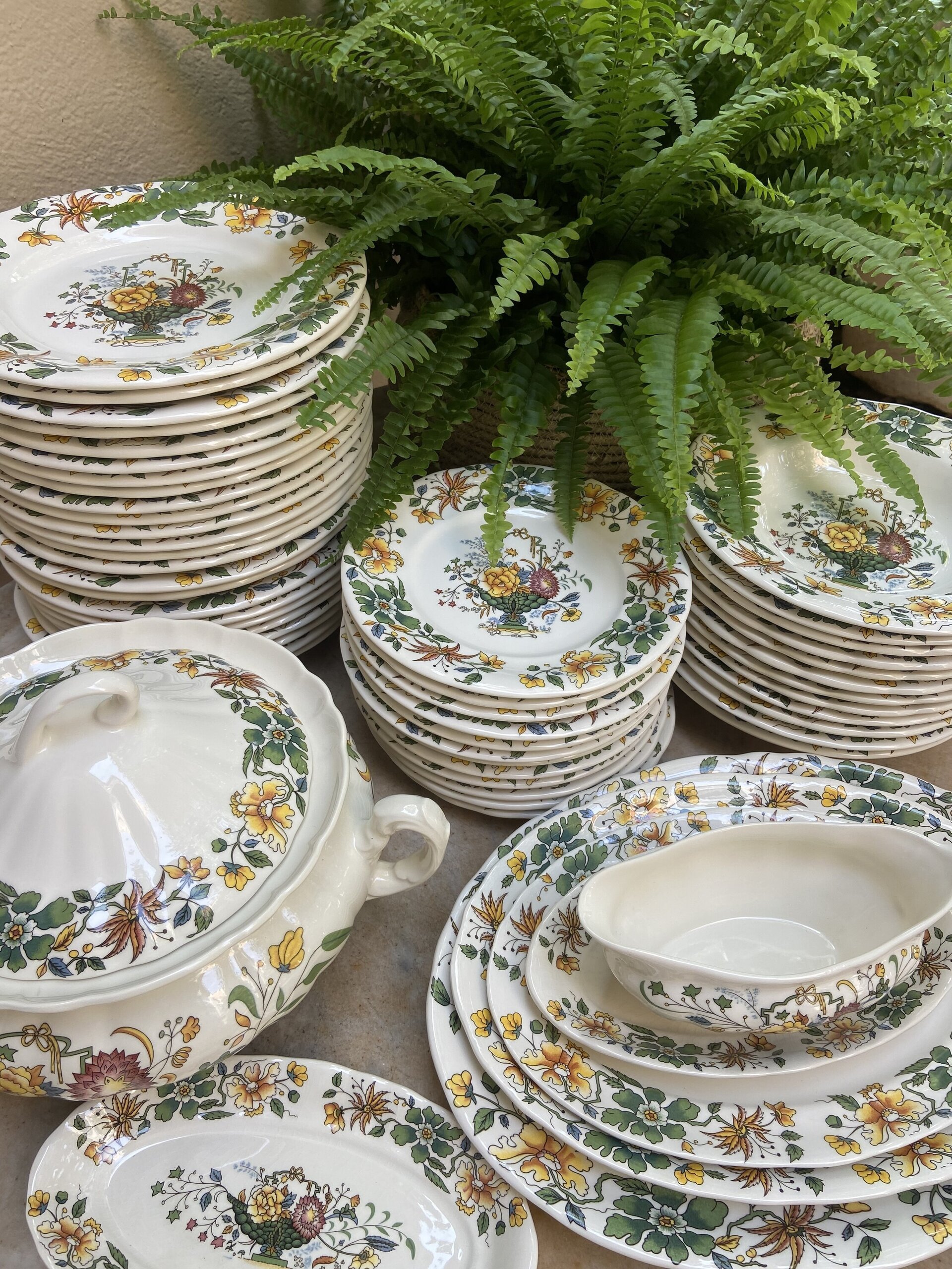 Vajilla "La Cartuja de Sevilla" Pickman S.A. (mod. Bellavista). - 1