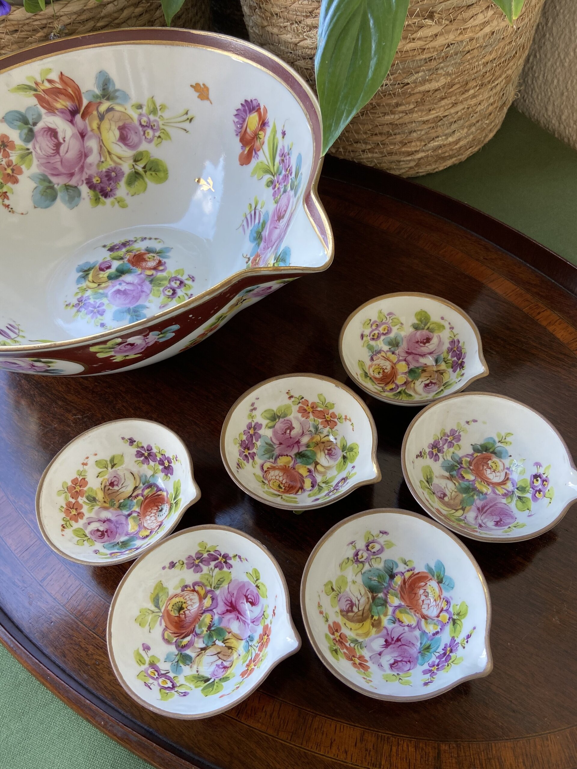 Bol y 6 boles pequeños en porcelana alemana "Meissen". - 1
