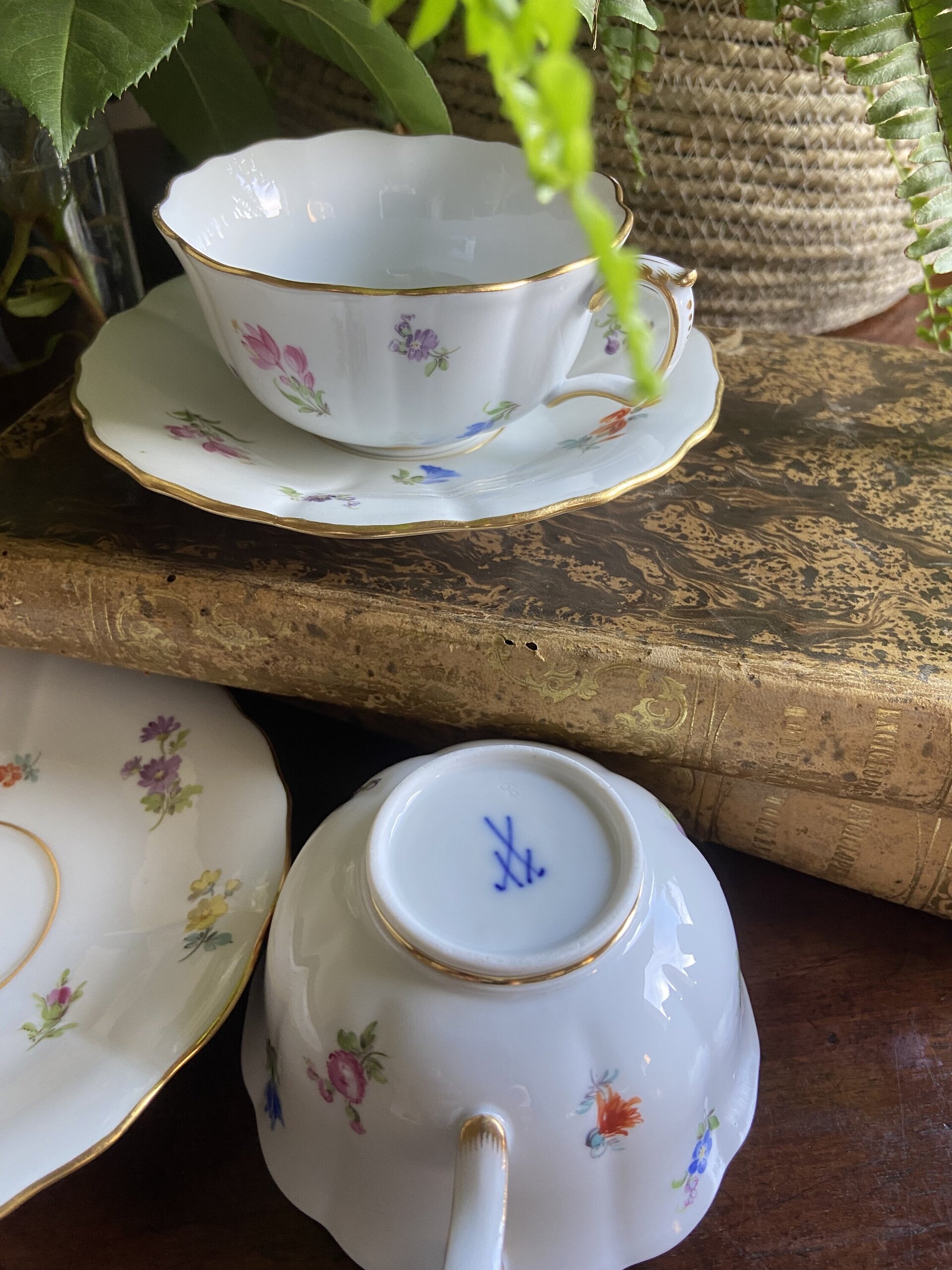 Pareja tazas de té en porcelana Alemana "Meissen" - 5