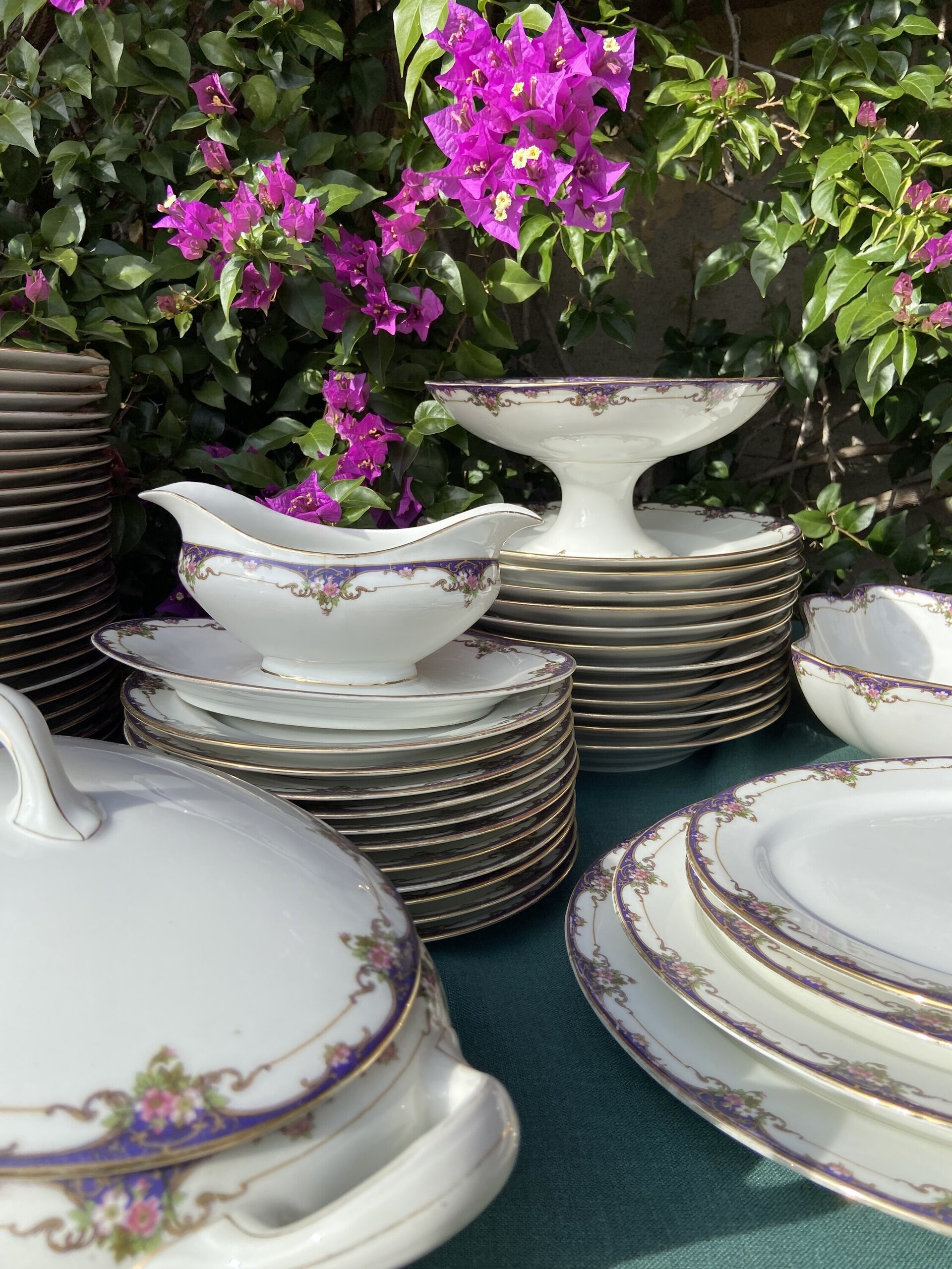 Vajilla en fina porcelana francesa de Limoges "W.G. & Cª" - 2