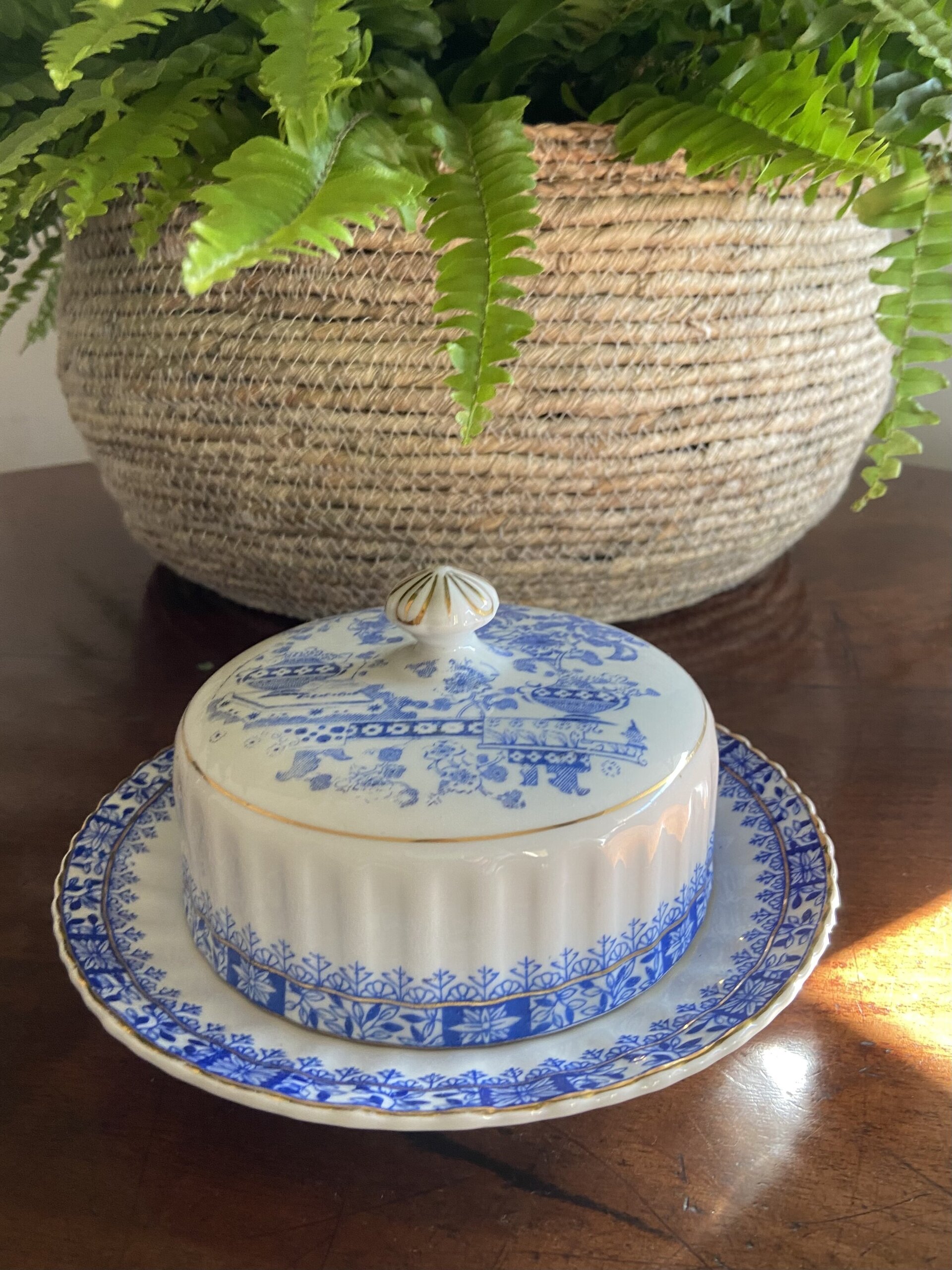 Mantequillera en porcelana "Saint Claire". China Blau. - 1
