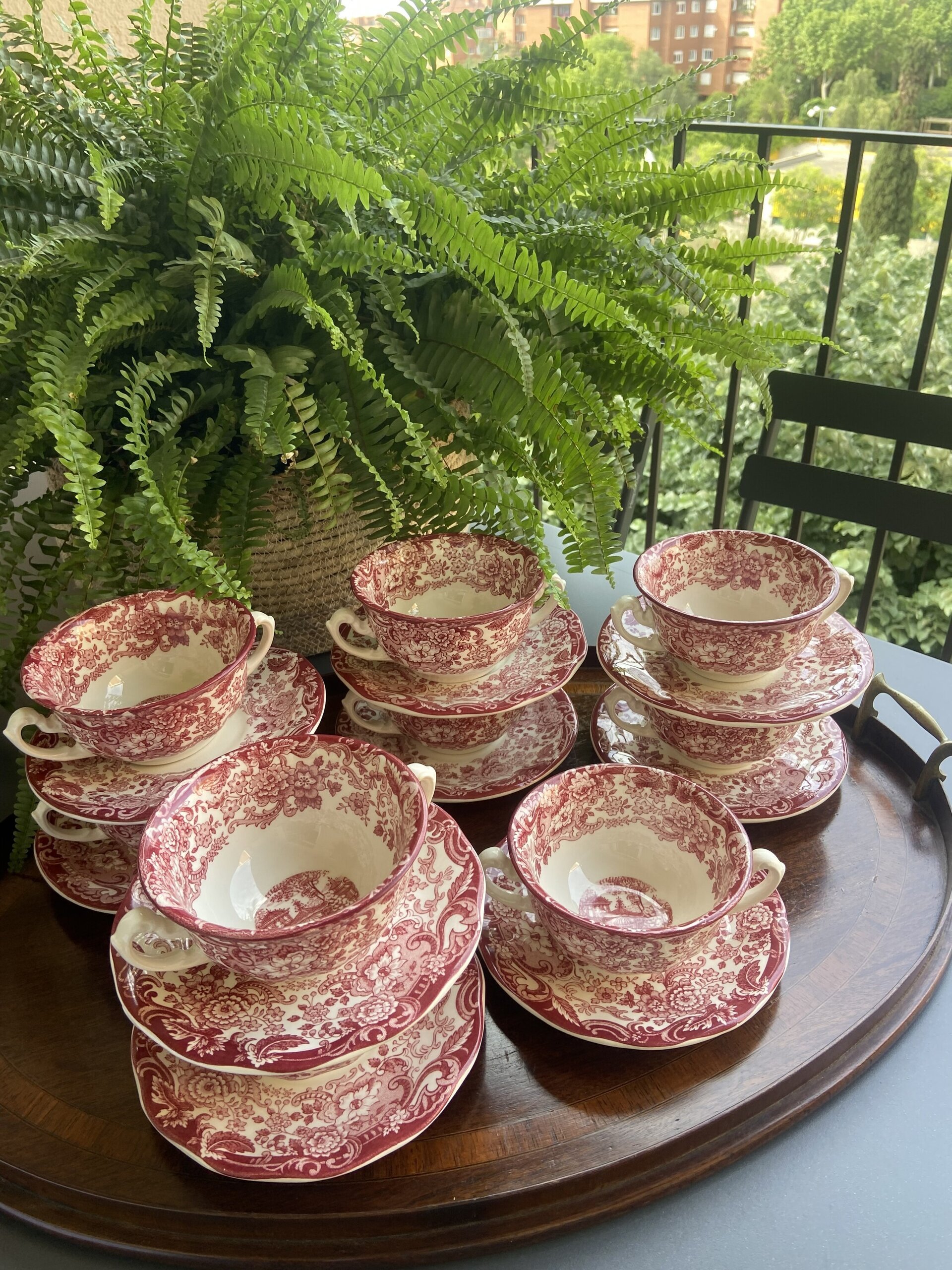 9 tazas de consomé en lo de la "Cartuja de Sevilla" Pickman S.A. - 2