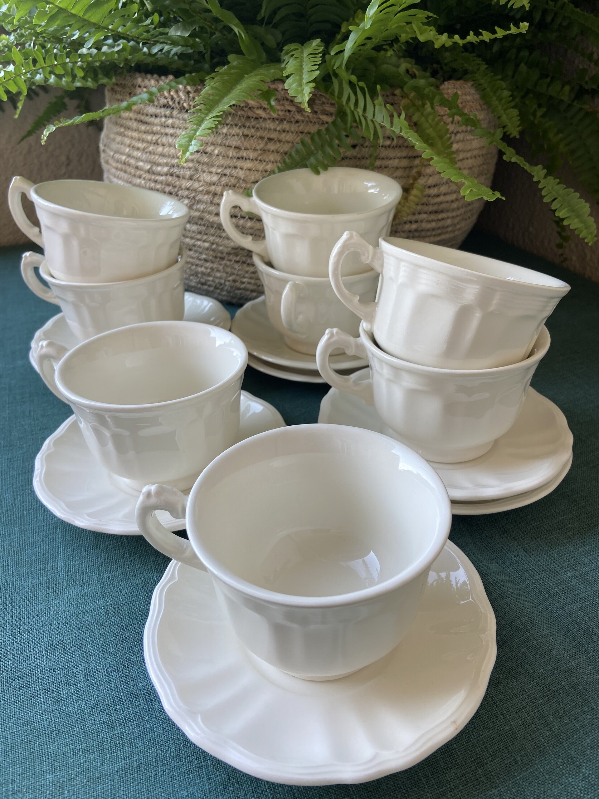 8 tazas de té en loza de "San Claudio" mod. Naranco Blanco. - 3