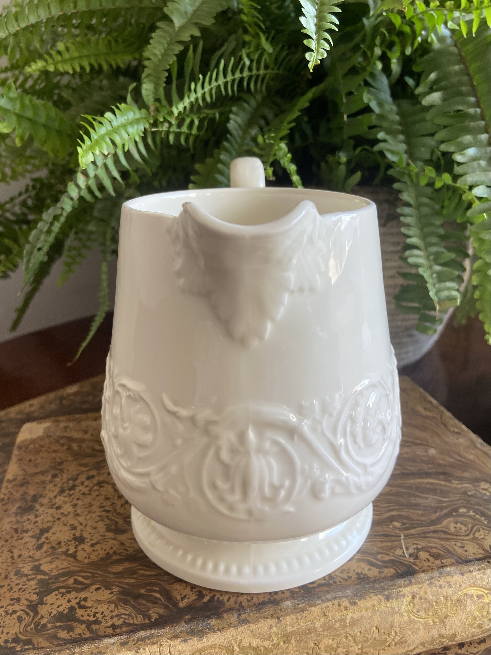 Jarra en porcelana inglesa "Wedgwood" (mod. Barlaston) - 2