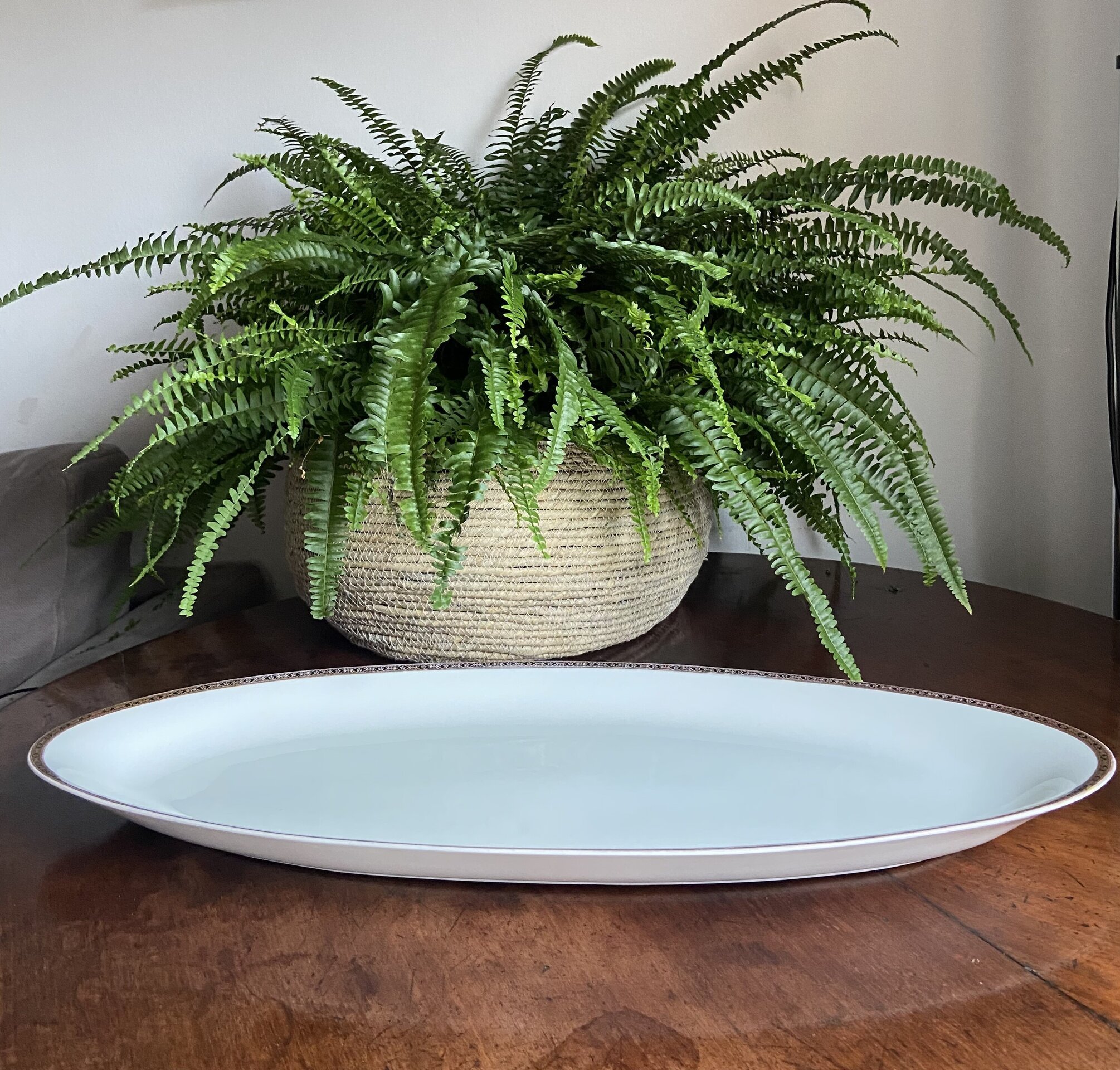 Fuente alargada en porcelana alemana "Hutstenreuther". - 4