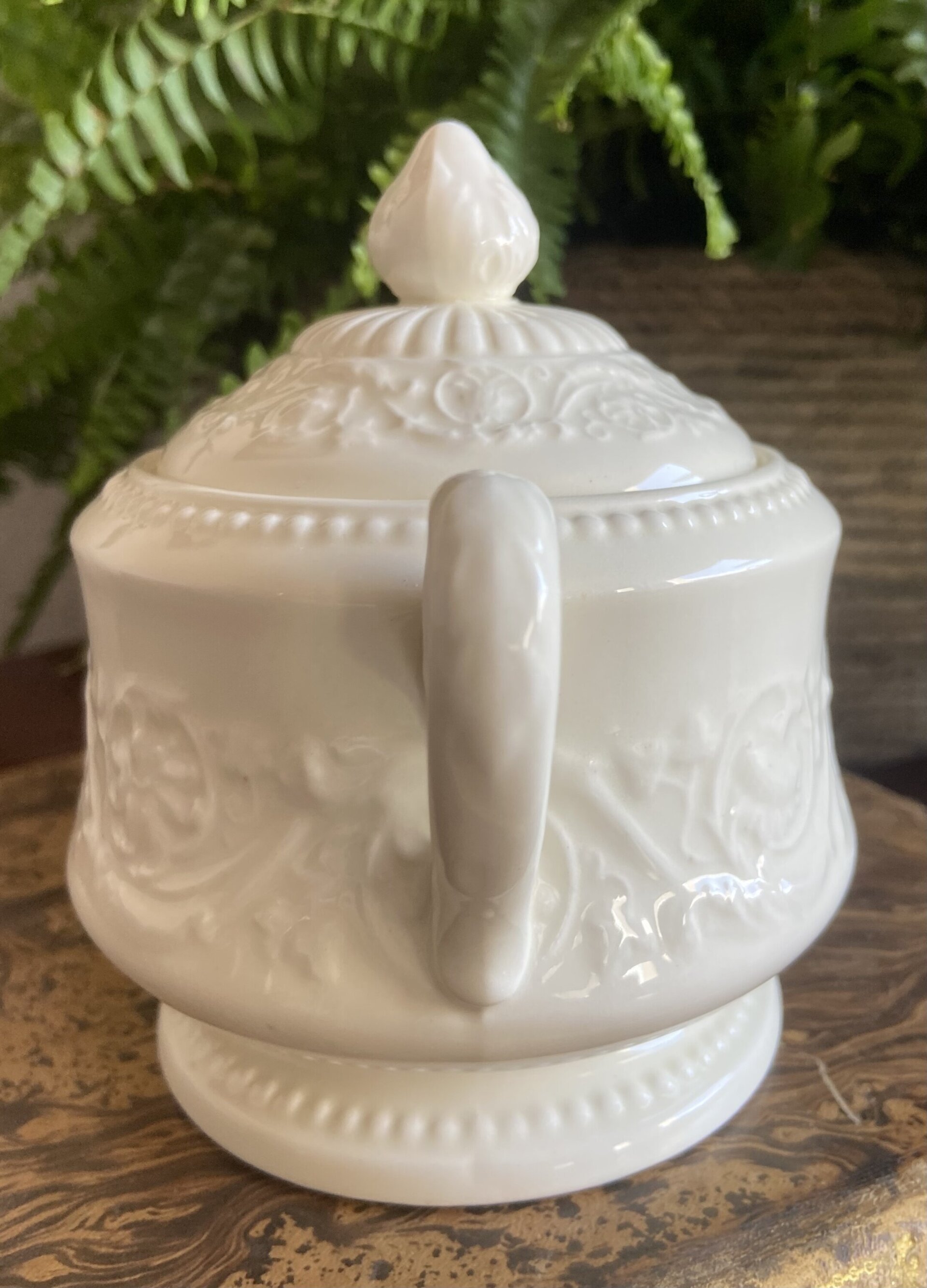 Tetera, lechera y azucarero en porcelana inglesa "Wedgwood" - 12