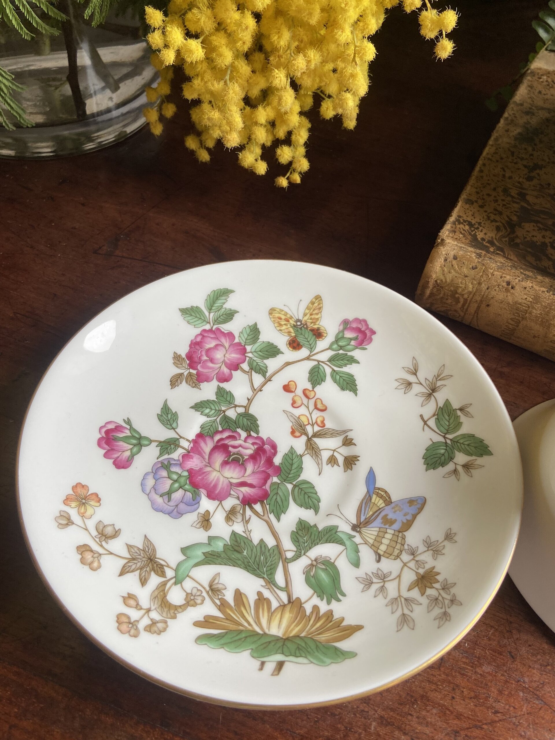 Pareja de tazas de té en porcelana inglesa "Wedgwood" - 4