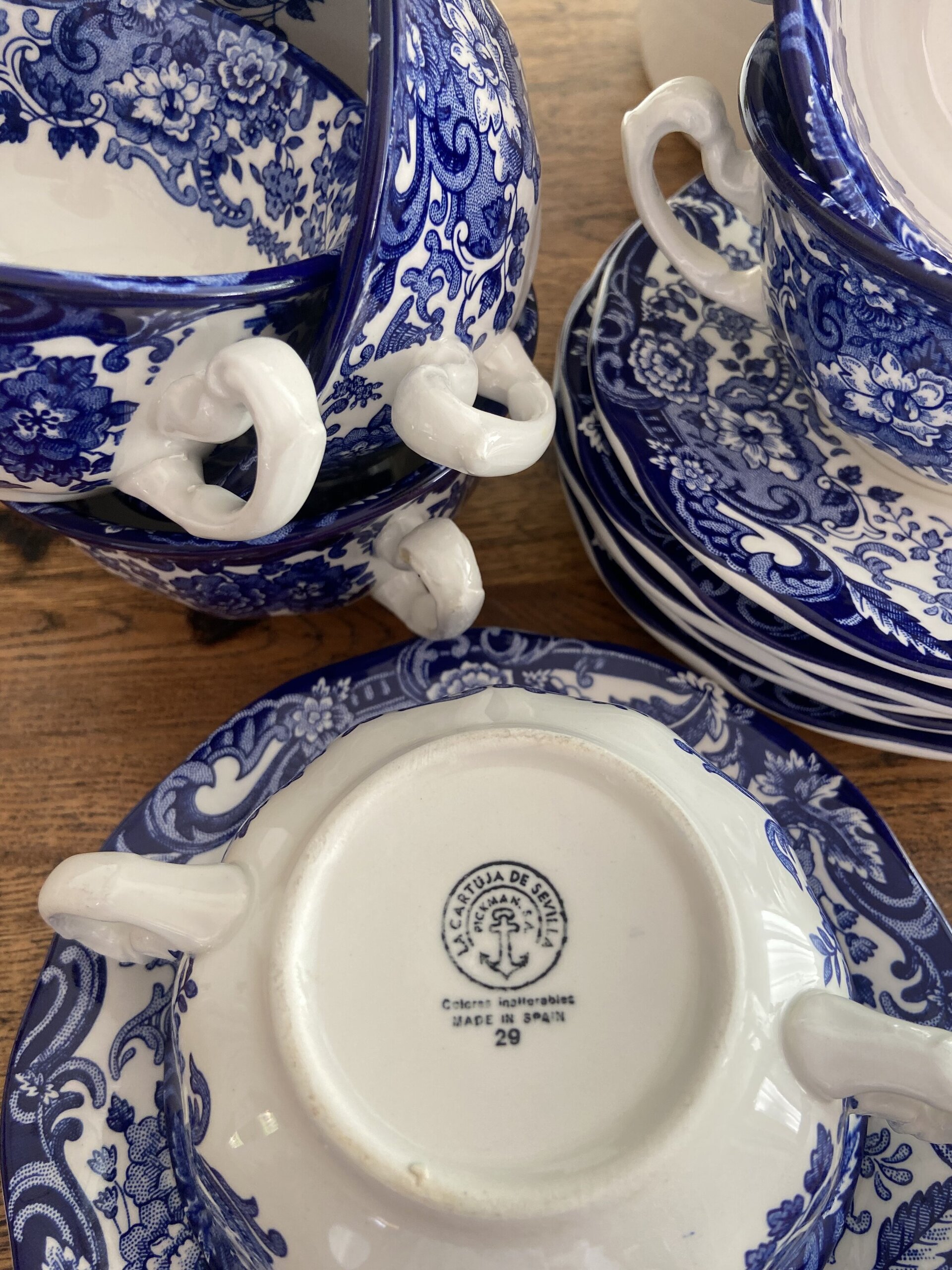 6 tazas de consome en loza "La Cartuja de Sevilla" Pickman S.A. - 4