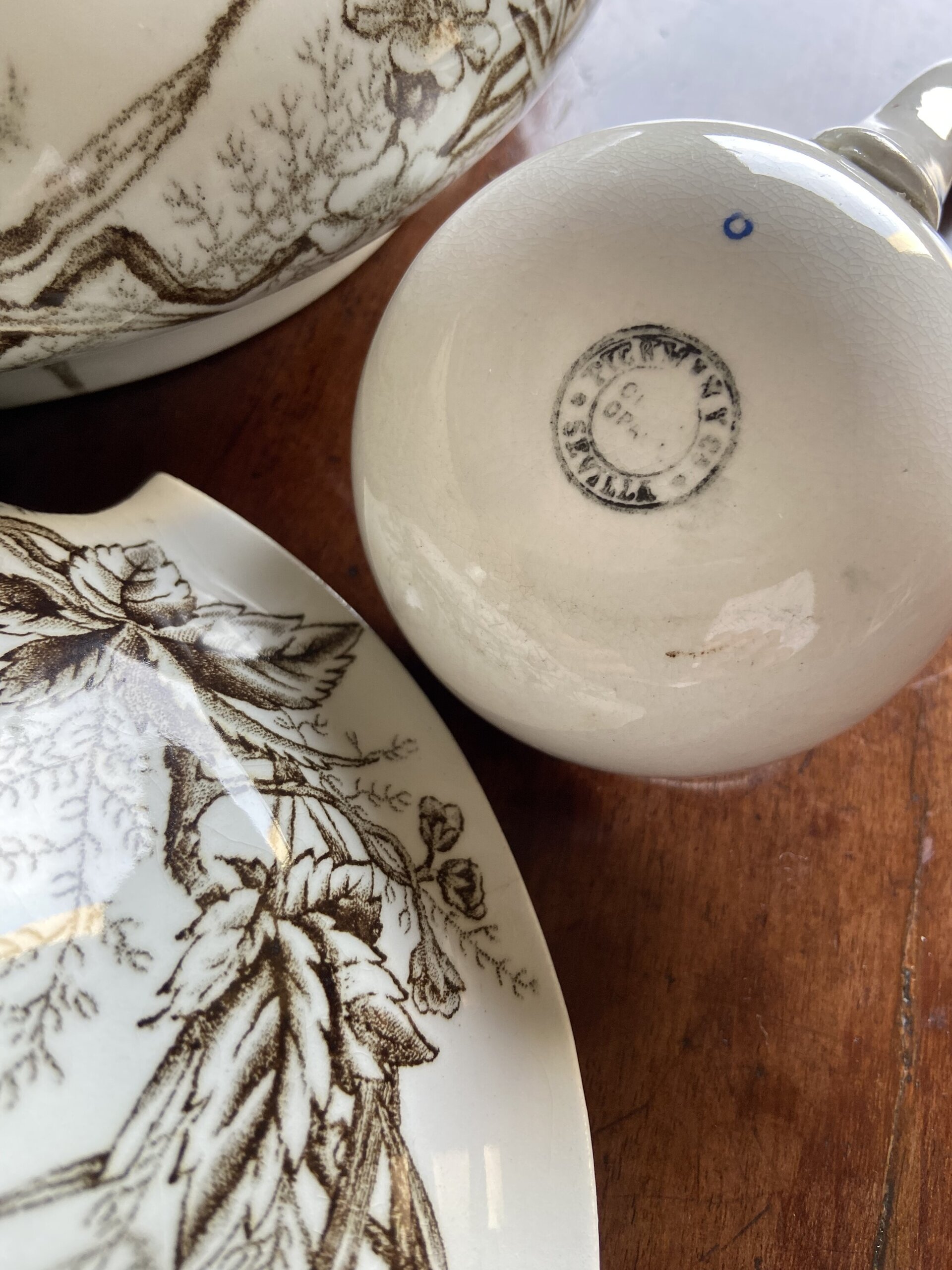 Sopera con cazo en loza "Pickman y Cia" Sevilla. - 10