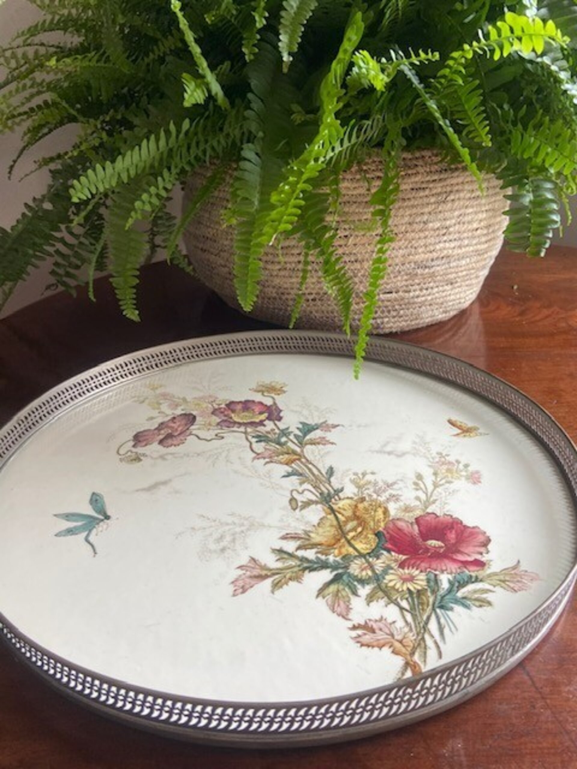 Bandeja redonda en cerámica "Mayólica" y barandilla de metal - 6