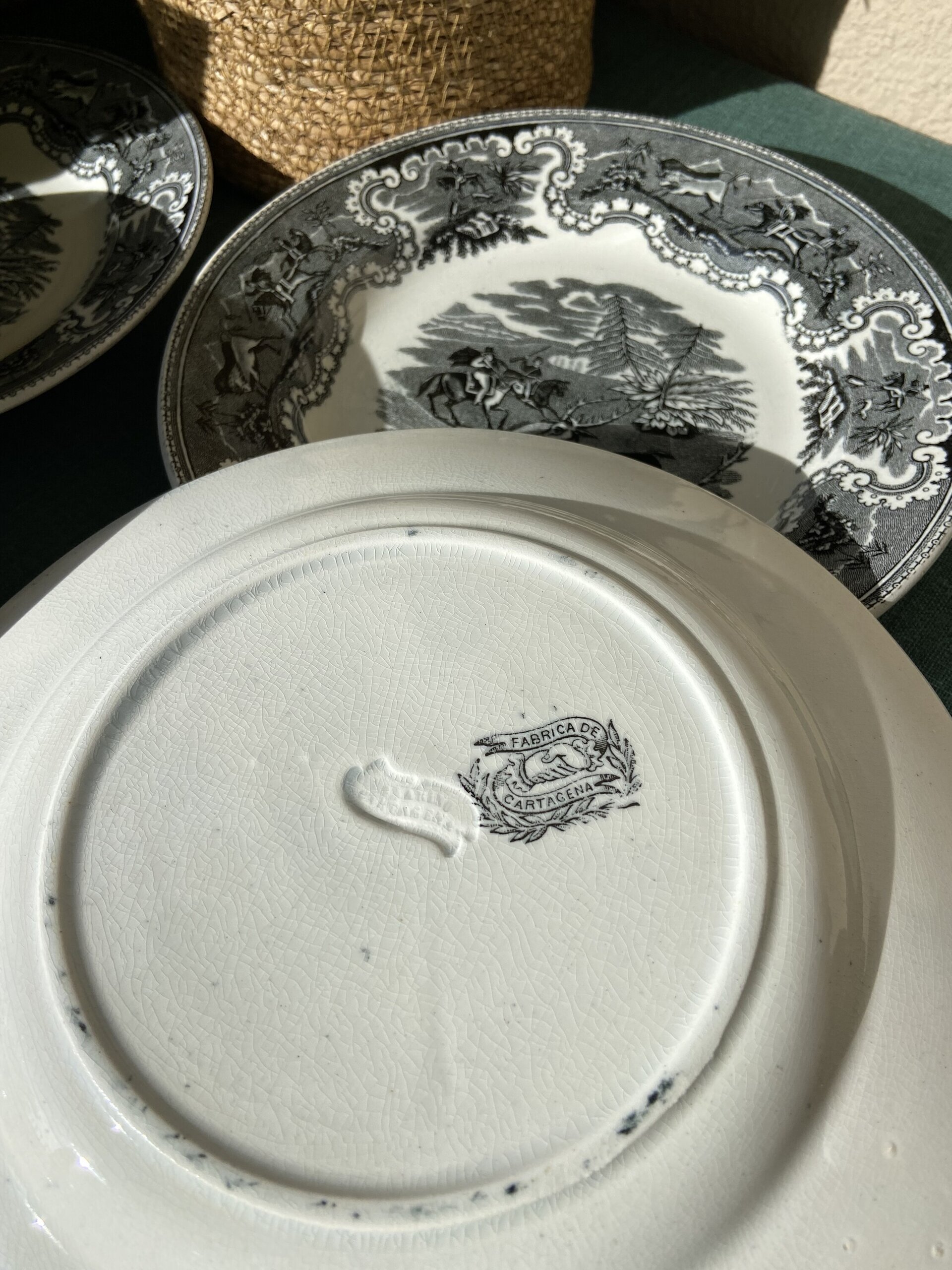 6 platos en loza de La fábrica de "La Amistad" Cartagena. - 7