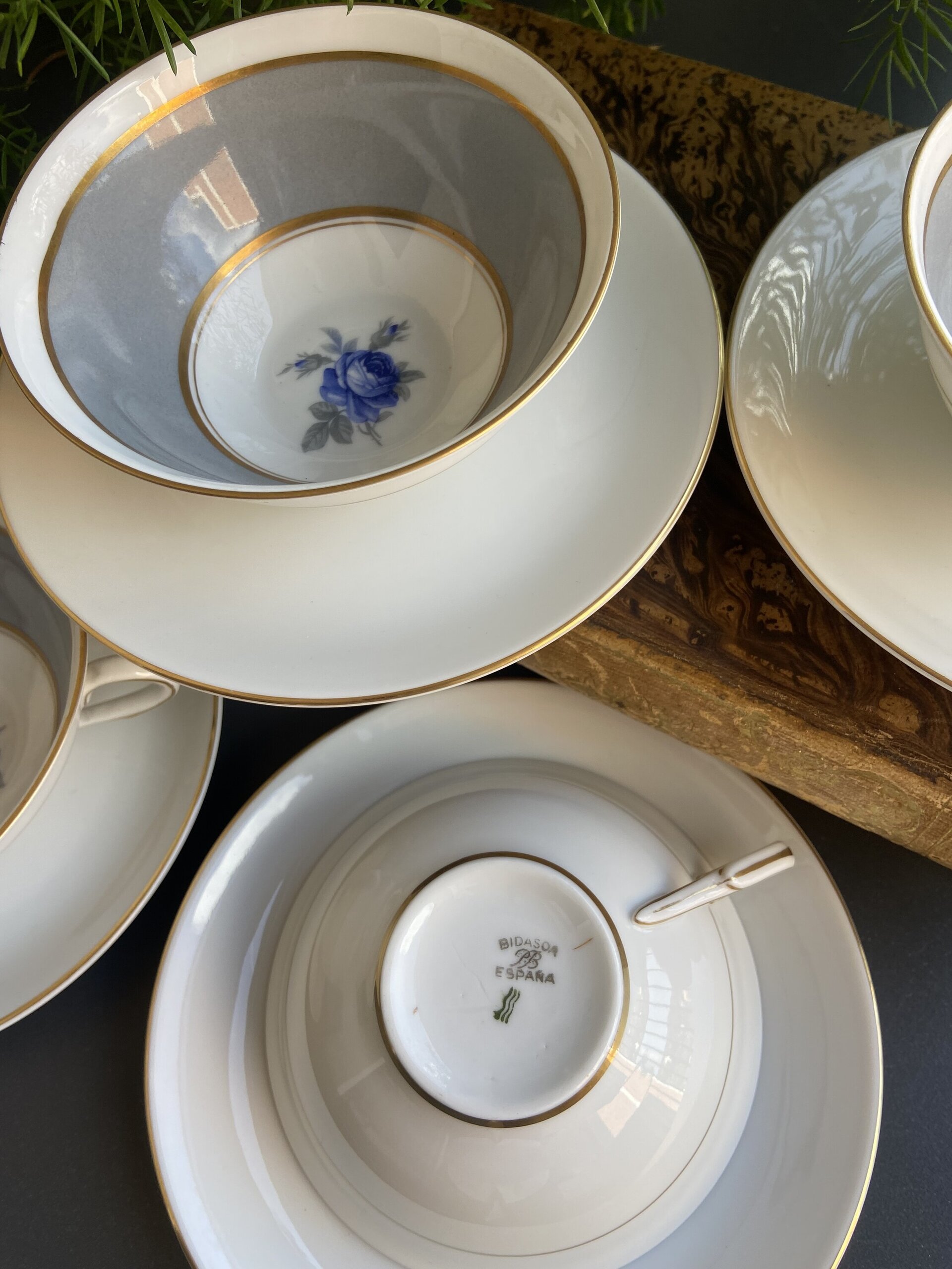 4 tazas té/desayuno en porcelana "Bidasoa". - 4