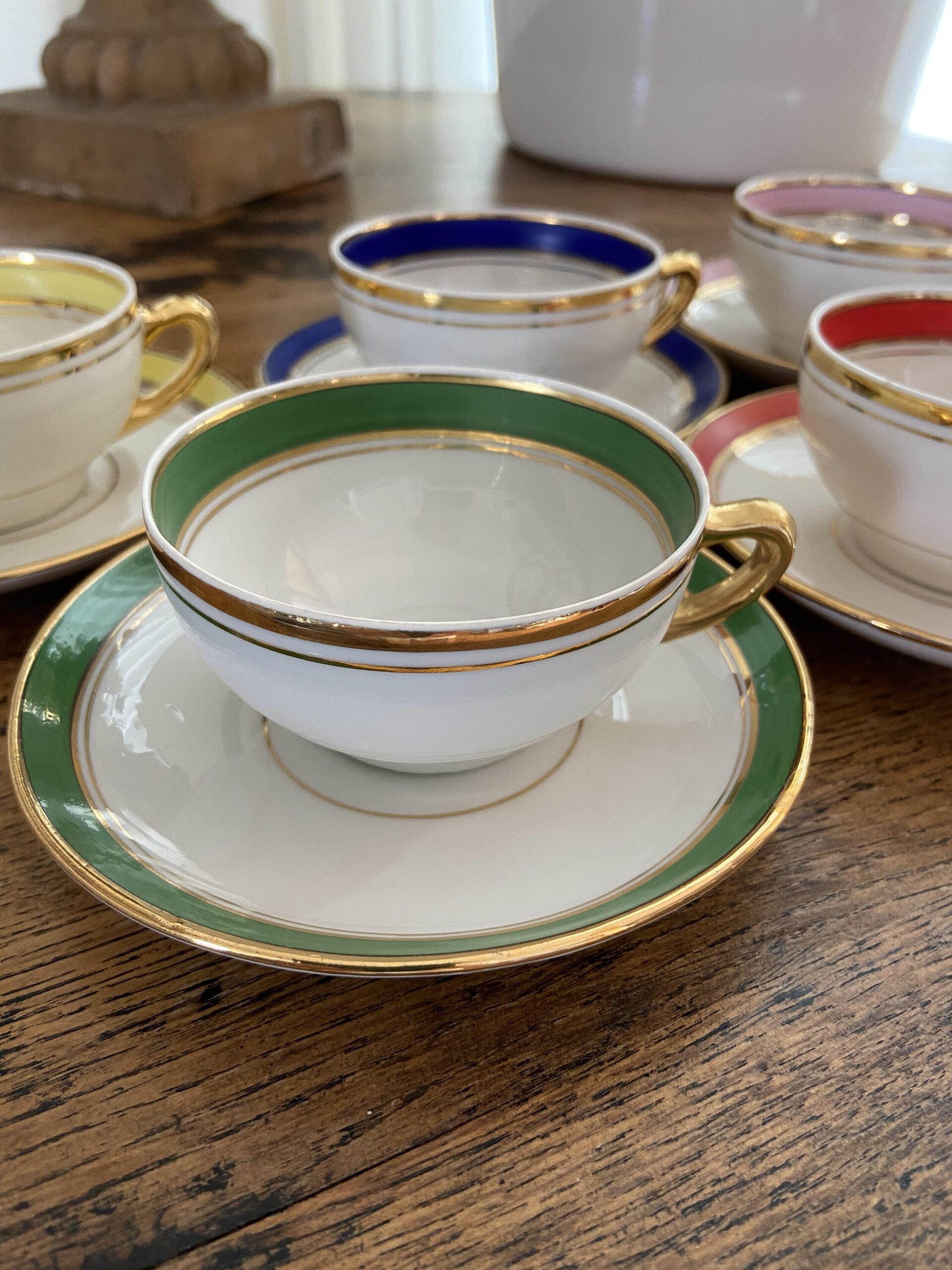 6 tazas de café en porcelana con franja de diferentes colores - 5