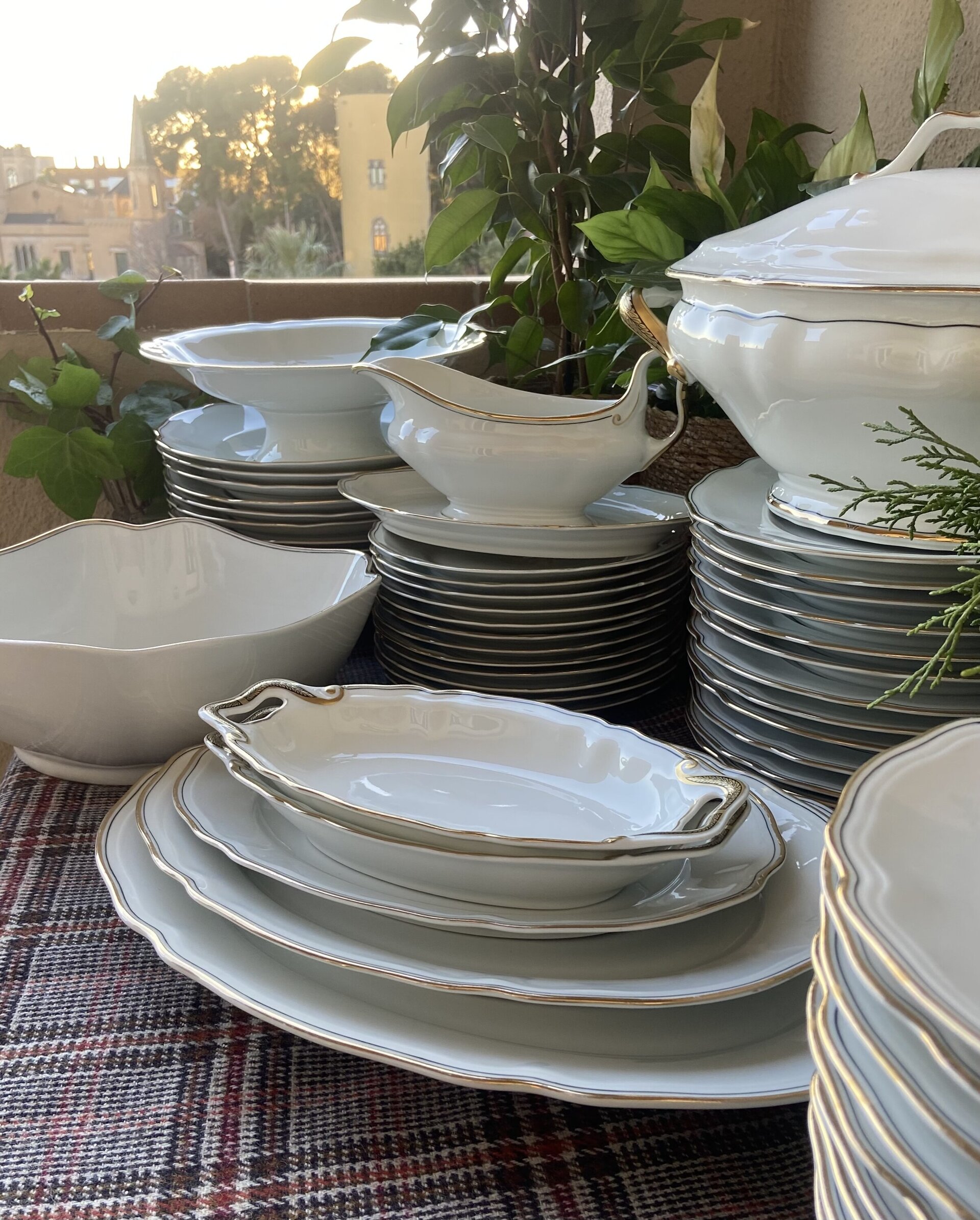 Vajilla en porcelana alemana de Bavaria "Scönwald". - 7