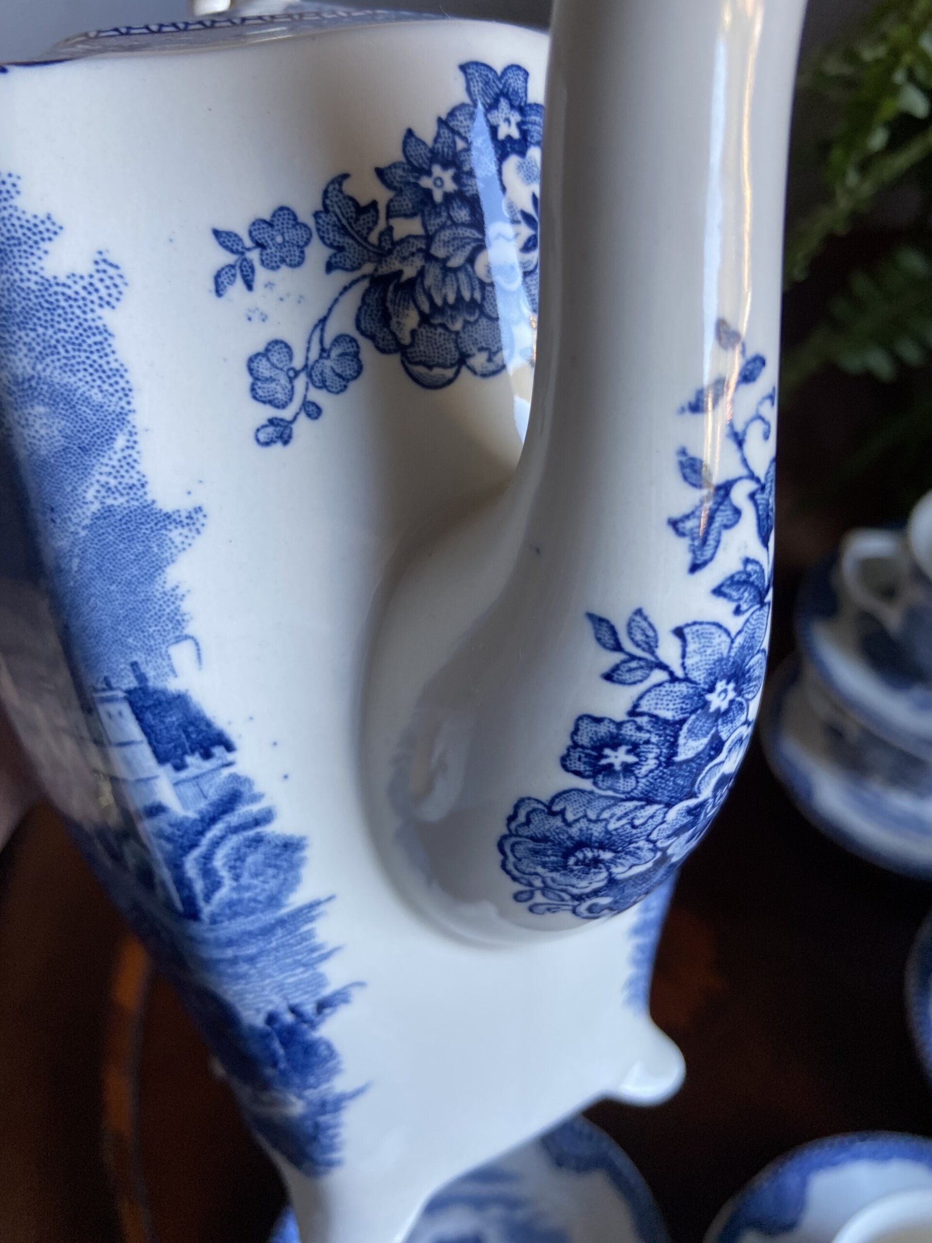 Cafetera y 8 tazas de café en loza inglesa "Johson Brothers" - 7