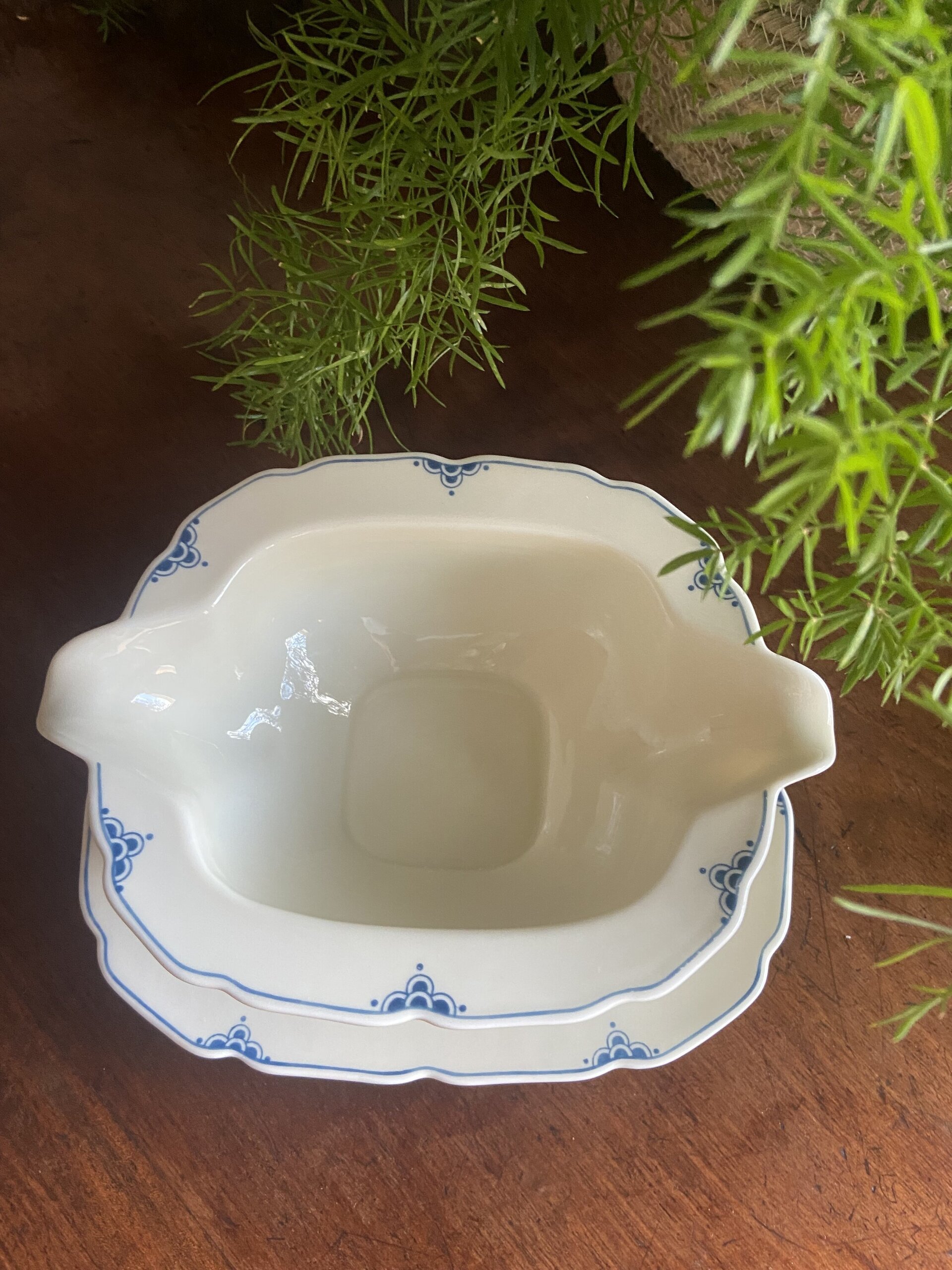 Salsera en porcelana alemana "Thomas". - 2