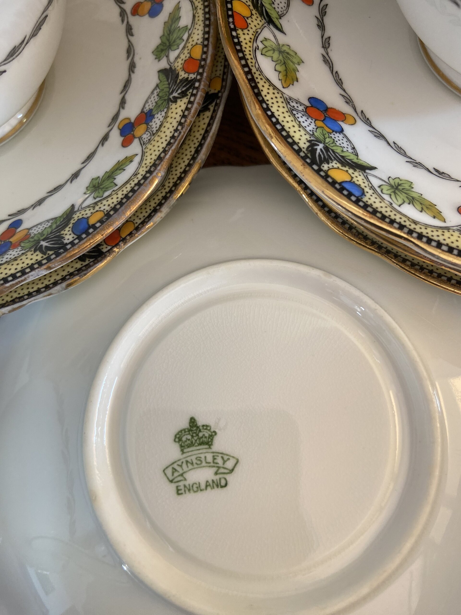 Tetera, 6 tazas de té/desayuno y 6 platos en porcelana inglesa "Ansley". - 8