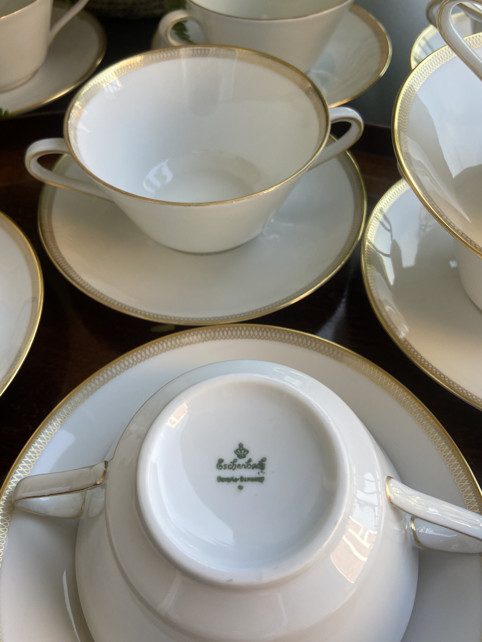 12 tazas de consomé en porcelana alemana "Eschenbach". - 6