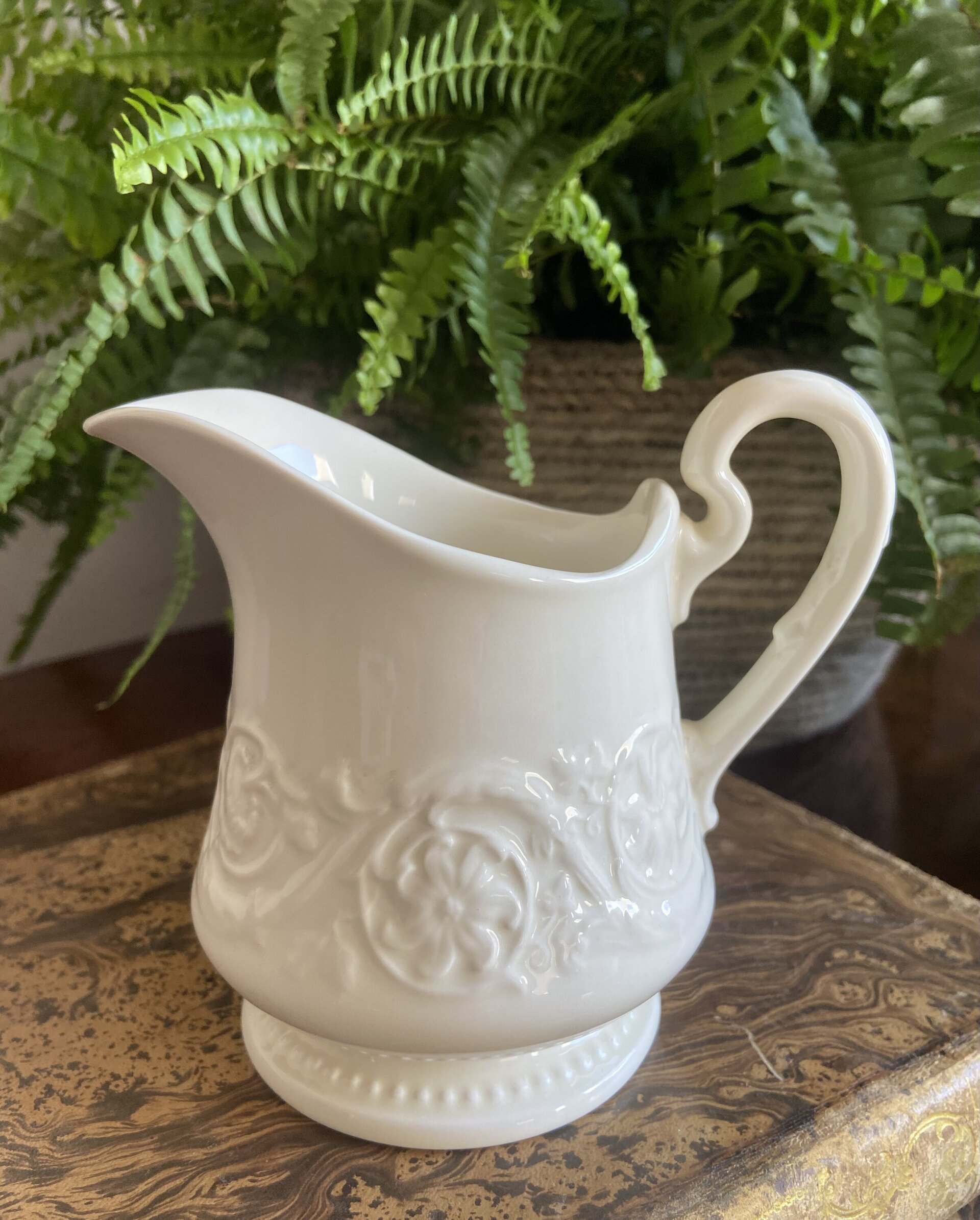 Tetera, lechera y azucarero en porcelana inglesa "Wedgwood" - 8