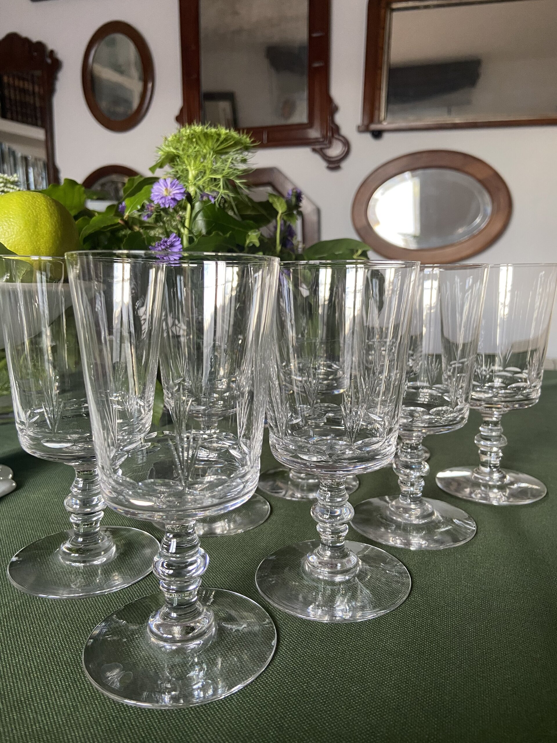 8 copas cristal tallado. - 3