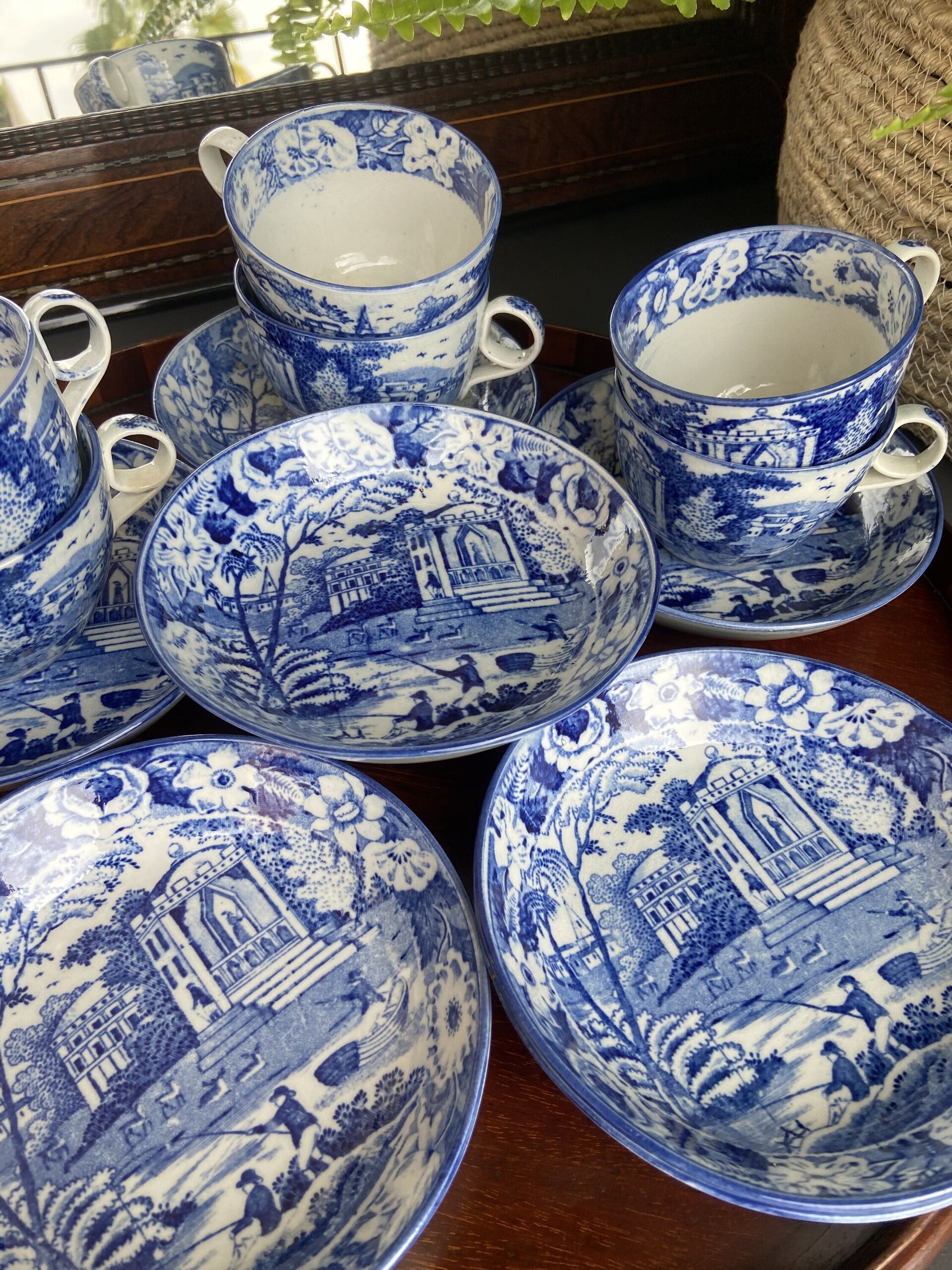 6 tazas de té en fina loza inglesa. - 9