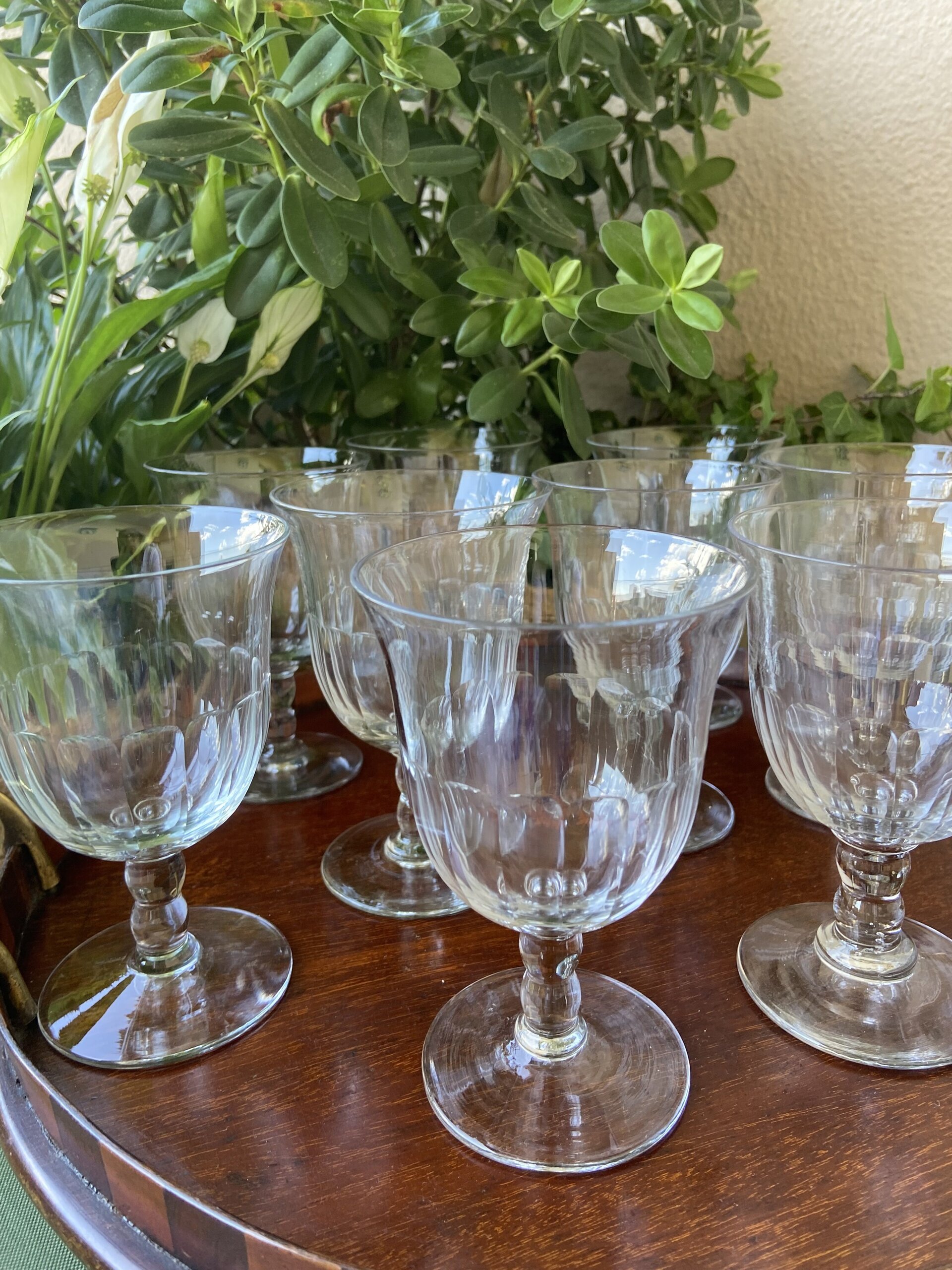 9 copas en cristal tallado. - 2