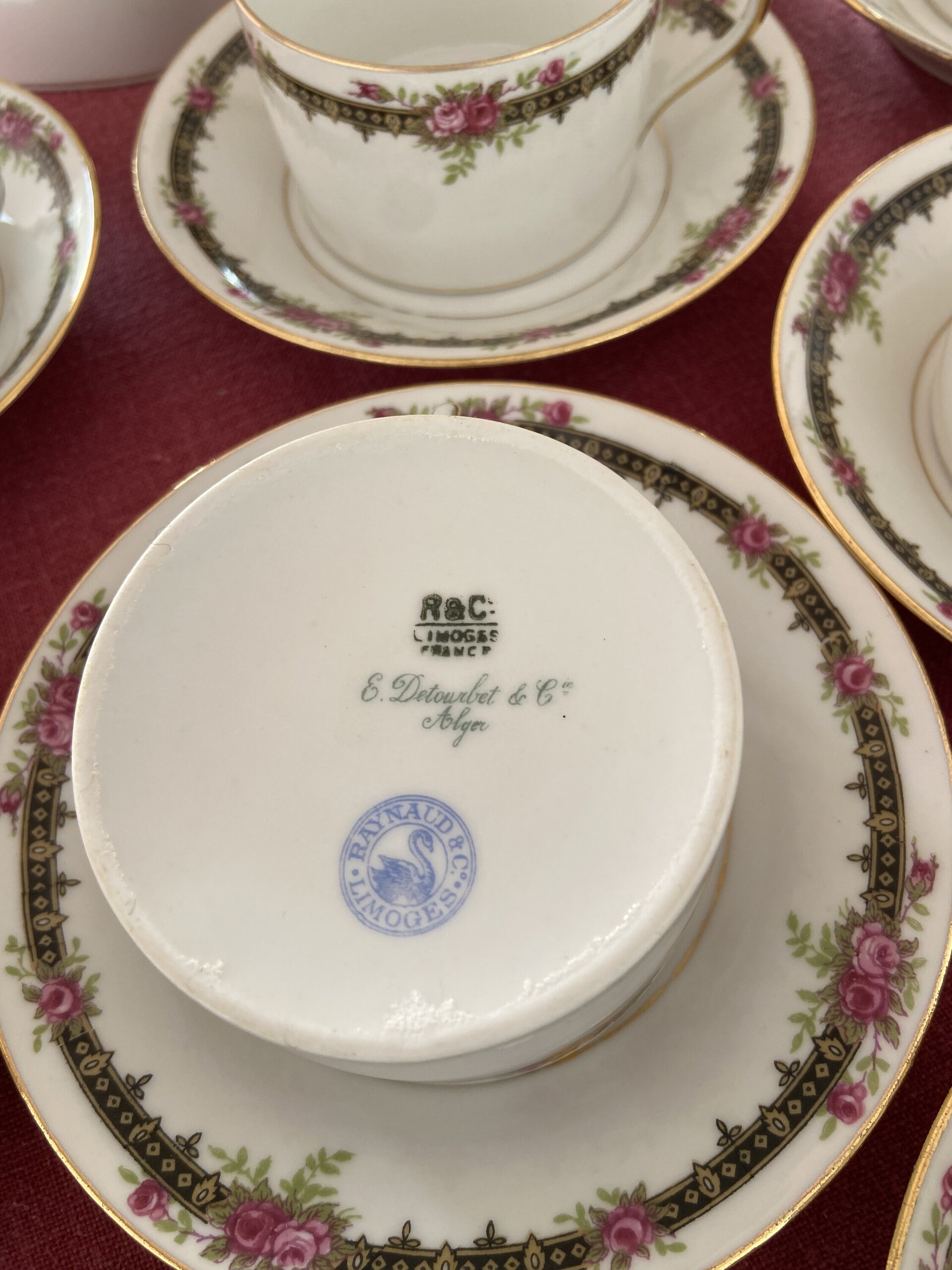 Juego de té en porcelana francesa de Limoges "R & C". - 4
