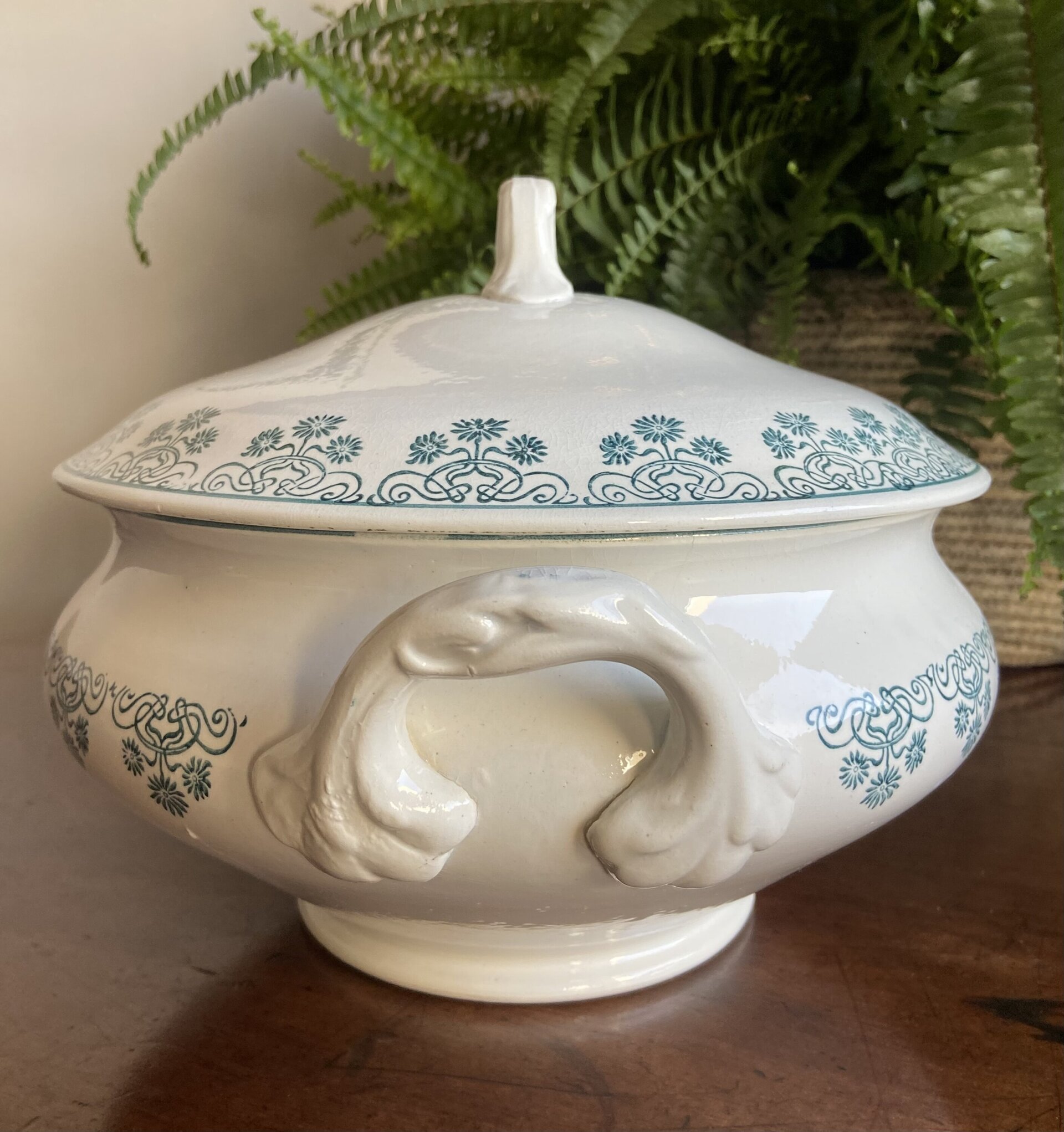 Sopera en loza francesa "Sarreguemines". - 6