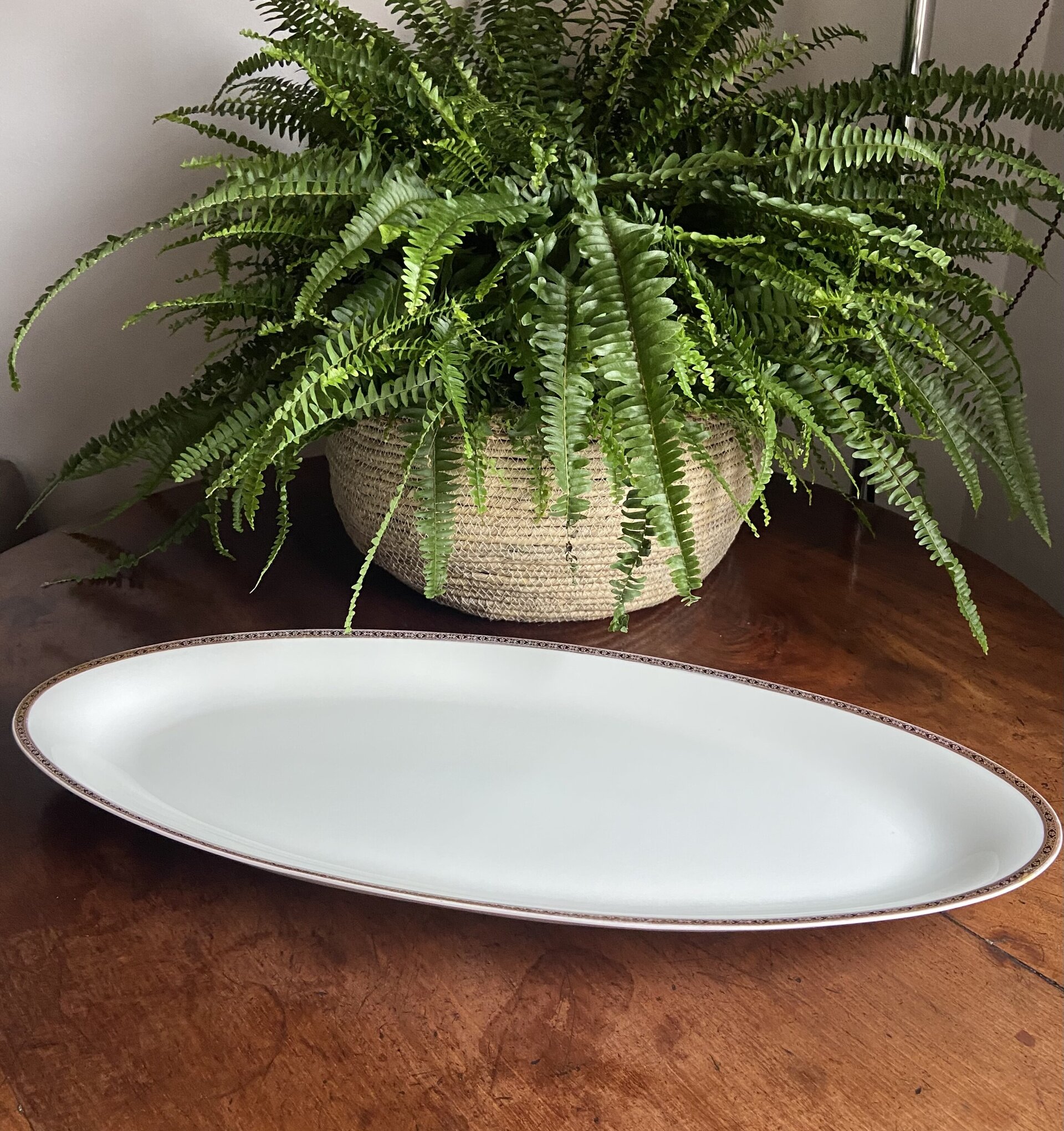 Fuente alargada en porcelana alemana "Hutstenreuther". - 3