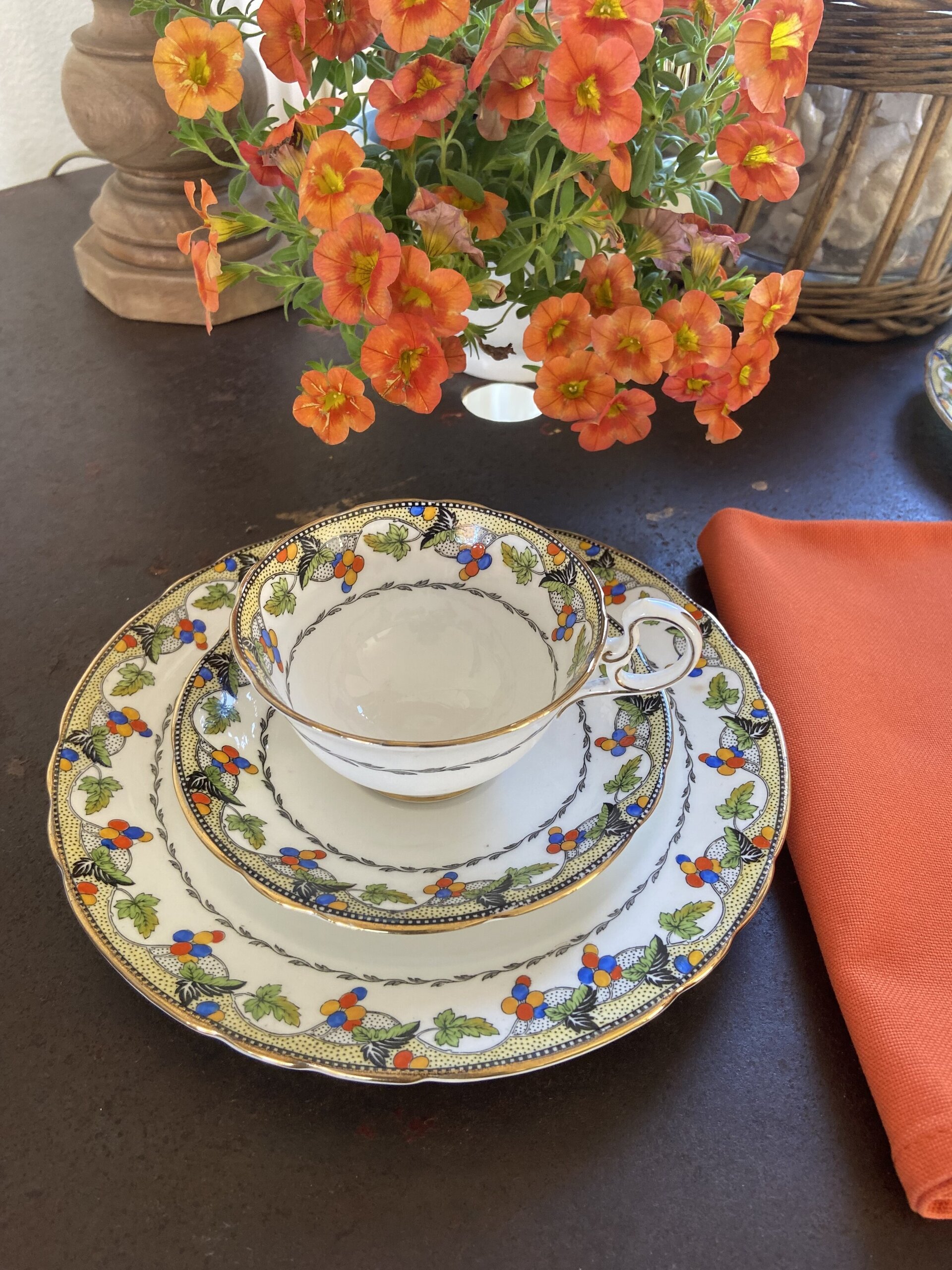 2 trios en porcelana inglesa "Ansley" - 4