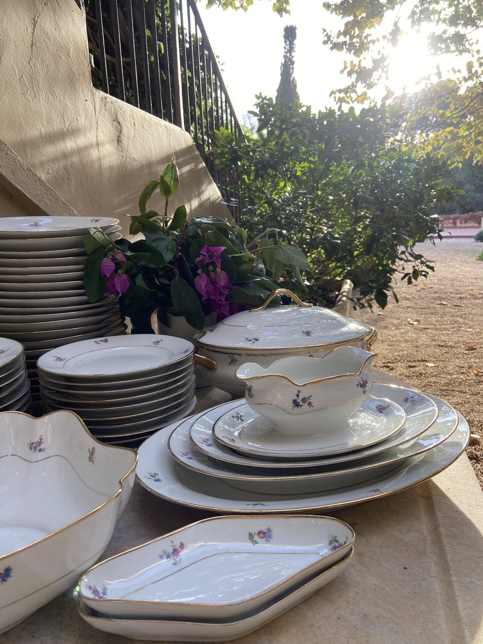 Vajilla en porcelana "Bidasoa", para 10 comensales. - 3